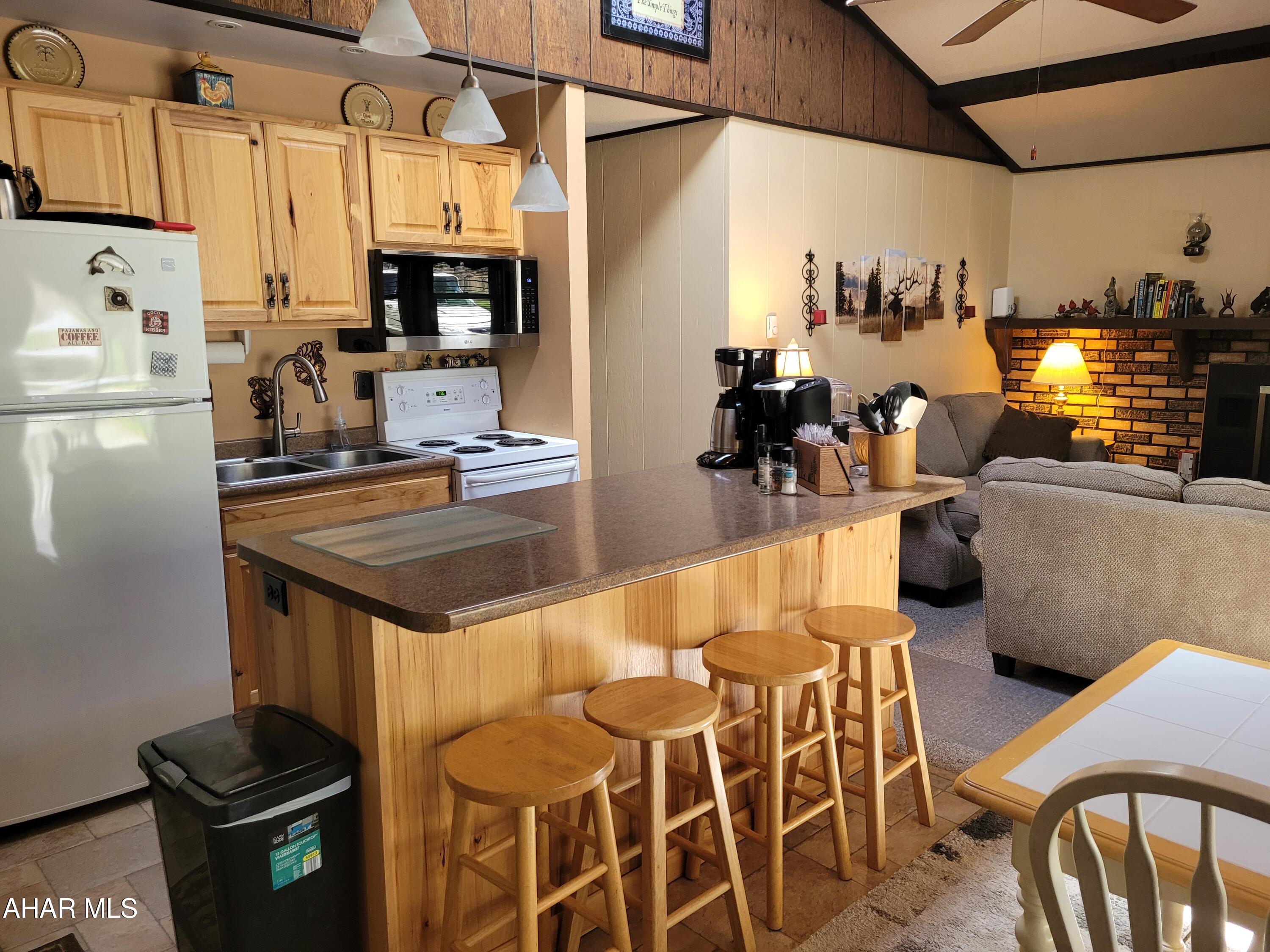 Glendale Yearound - Residential