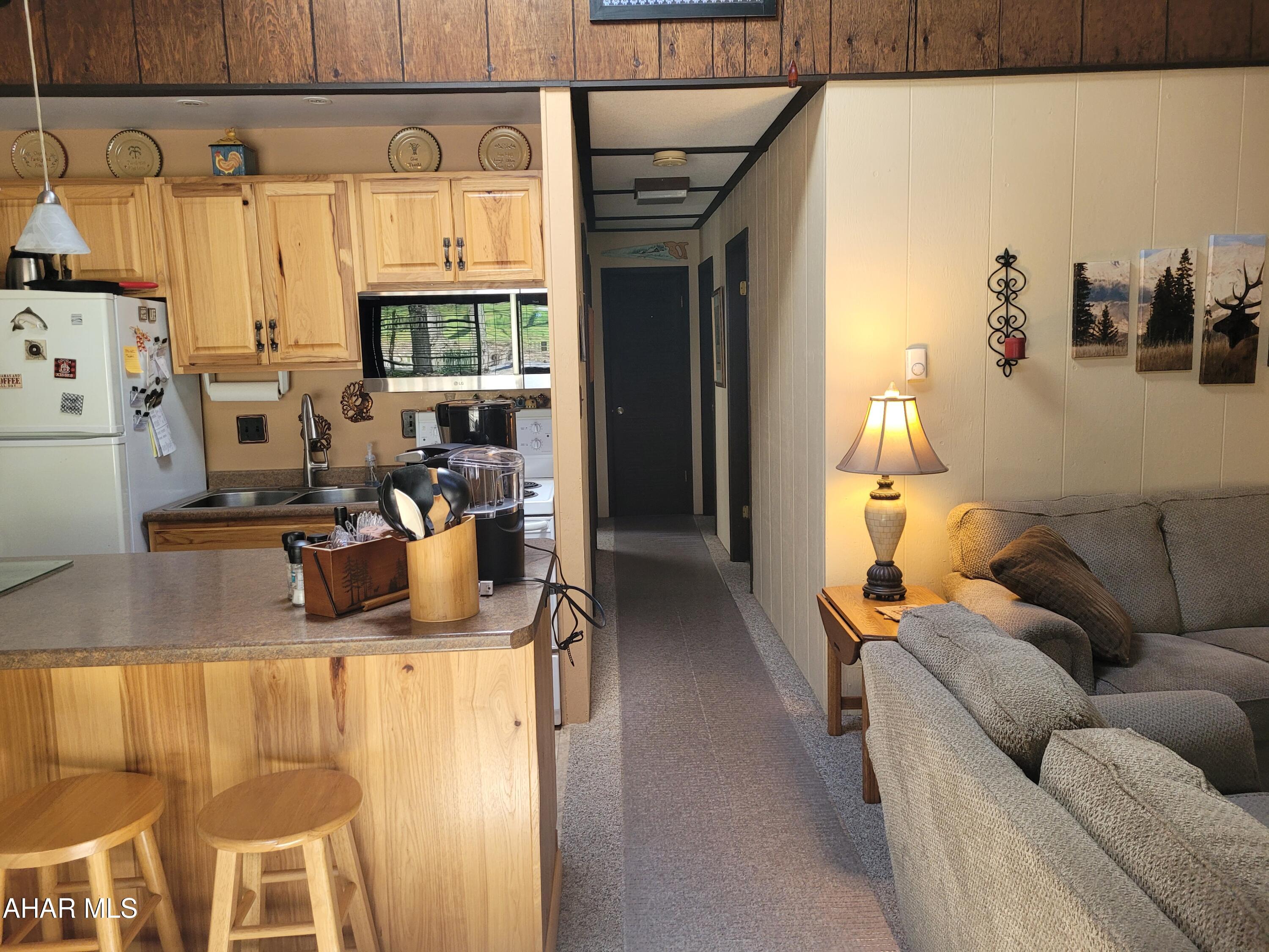 Glendale Yearound - Residential