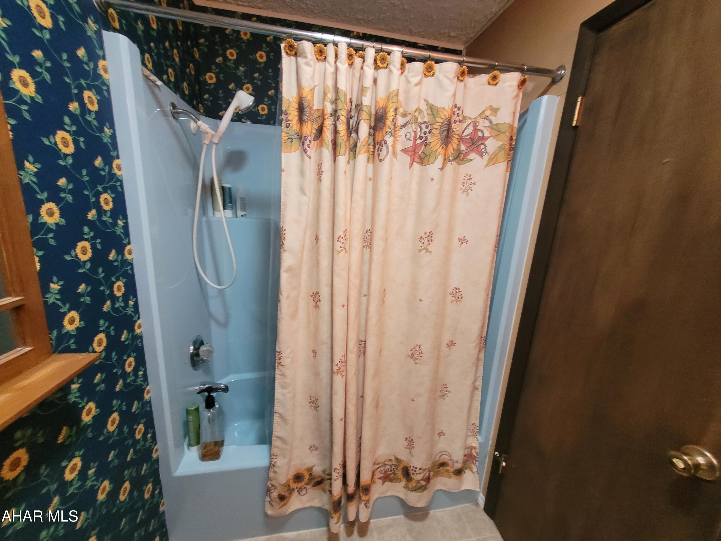 Glendale Yearound - Residential