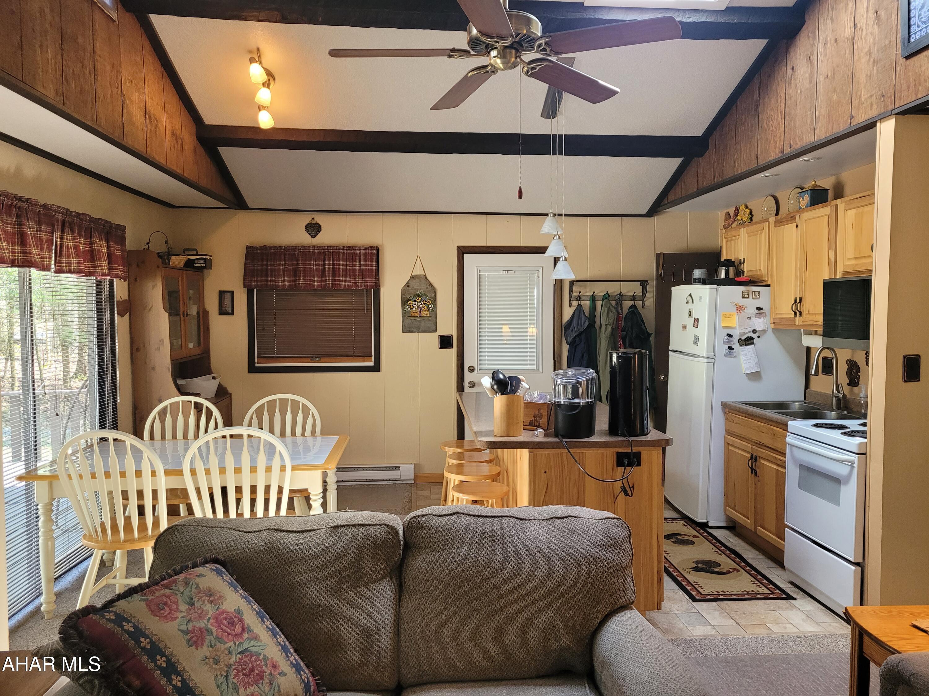 Glendale Yearound - Residential