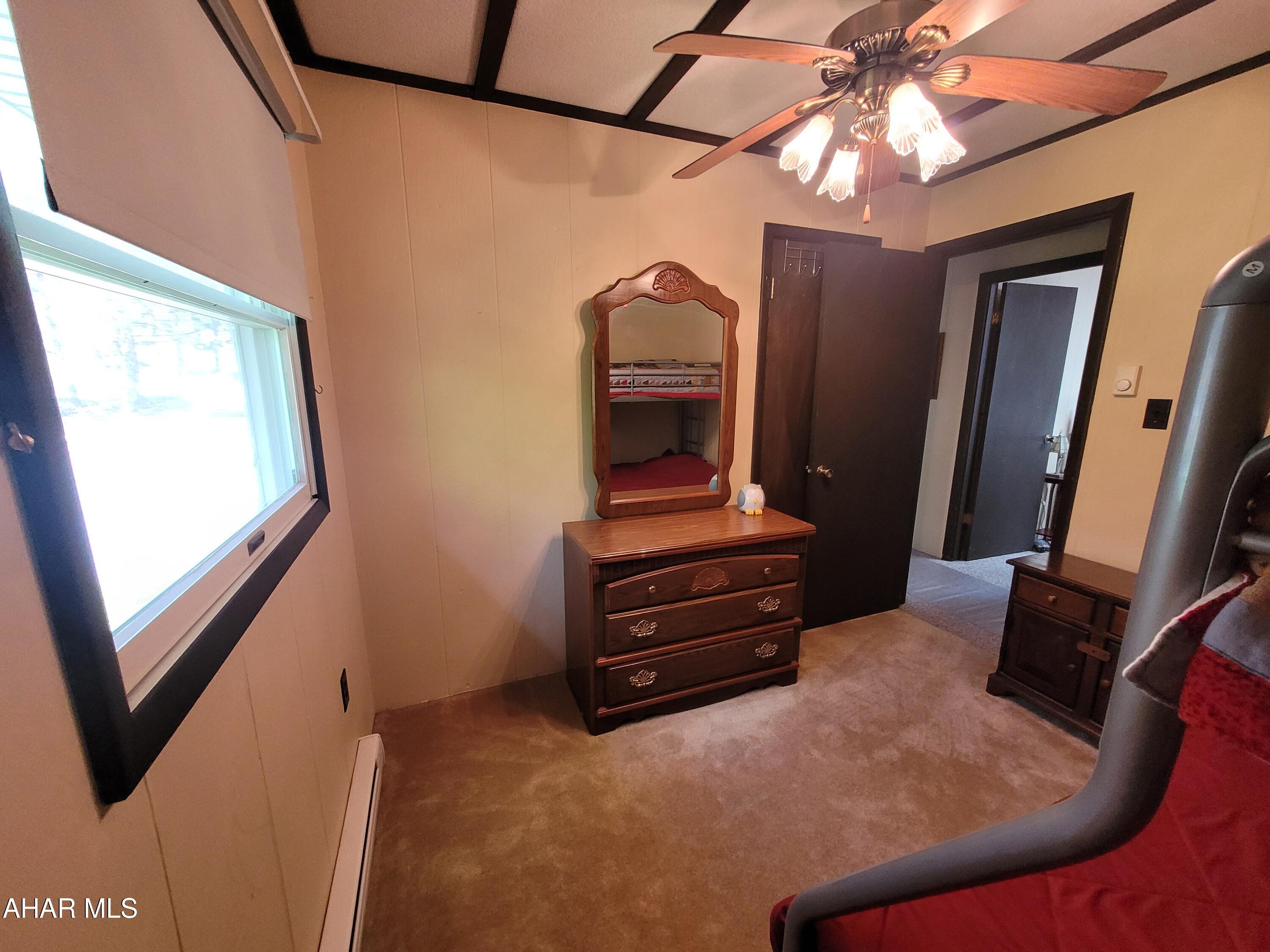 Glendale Yearound - Residential