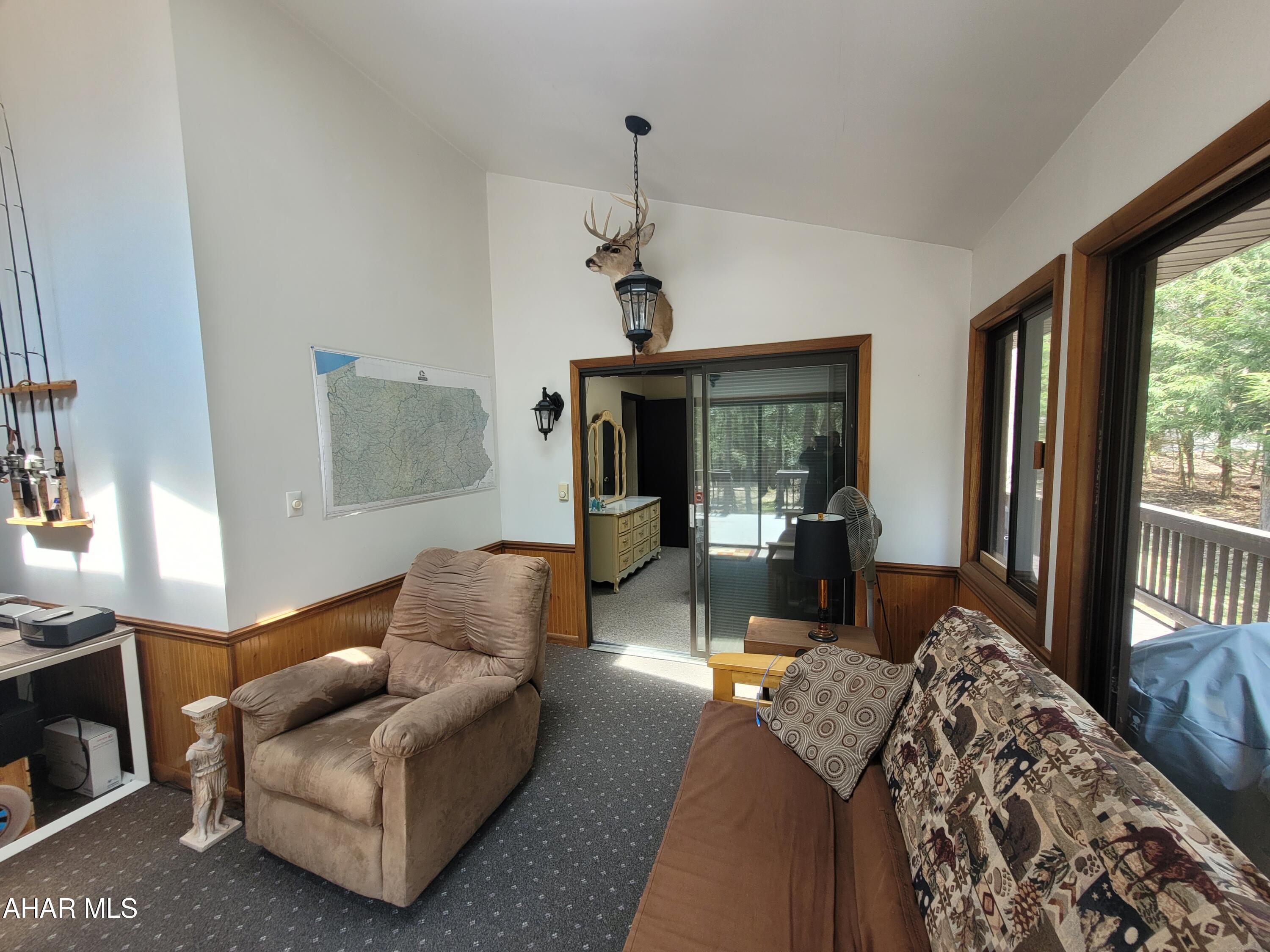 Glendale Yearound - Residential