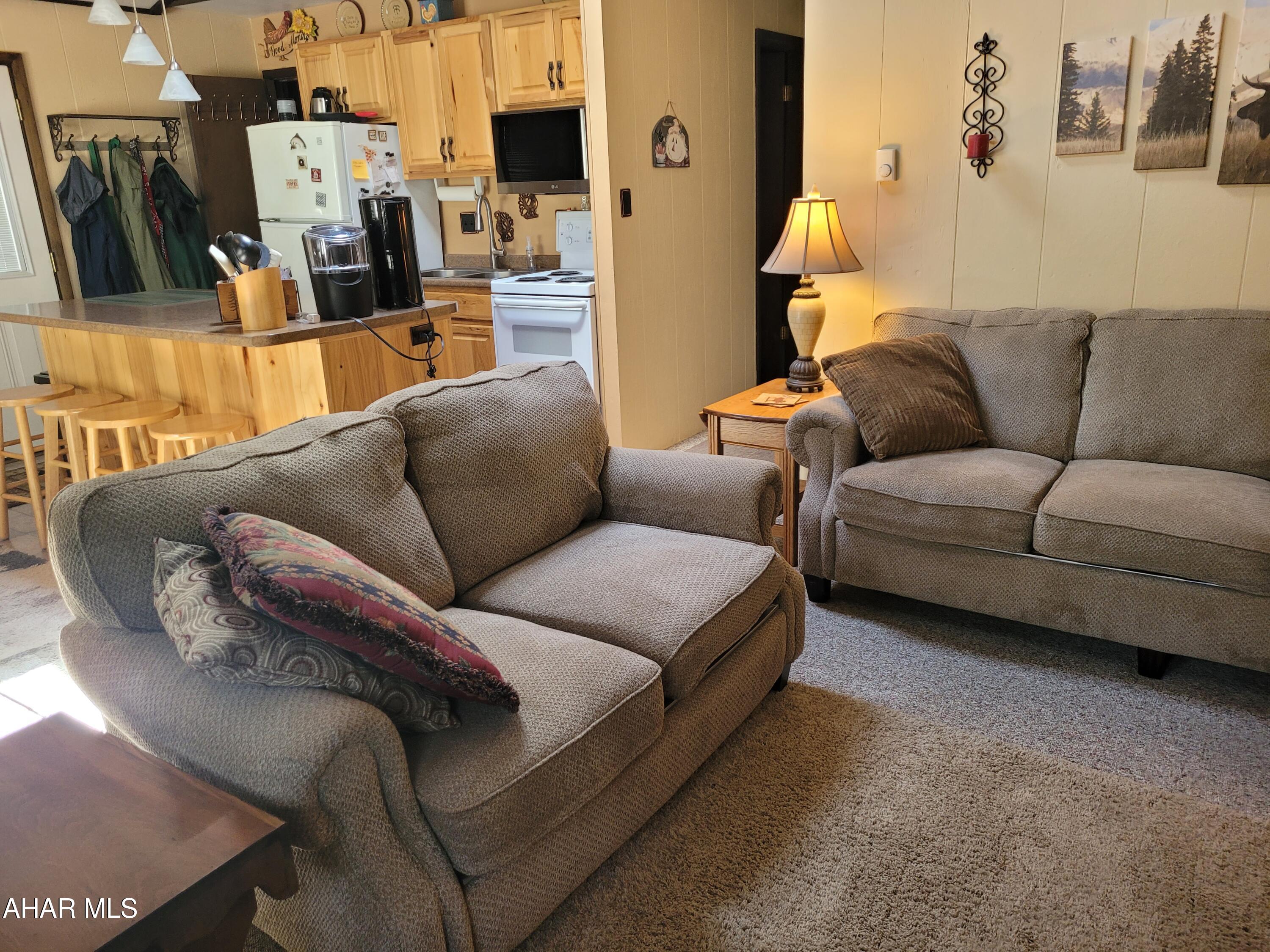 Glendale Yearound - Residential