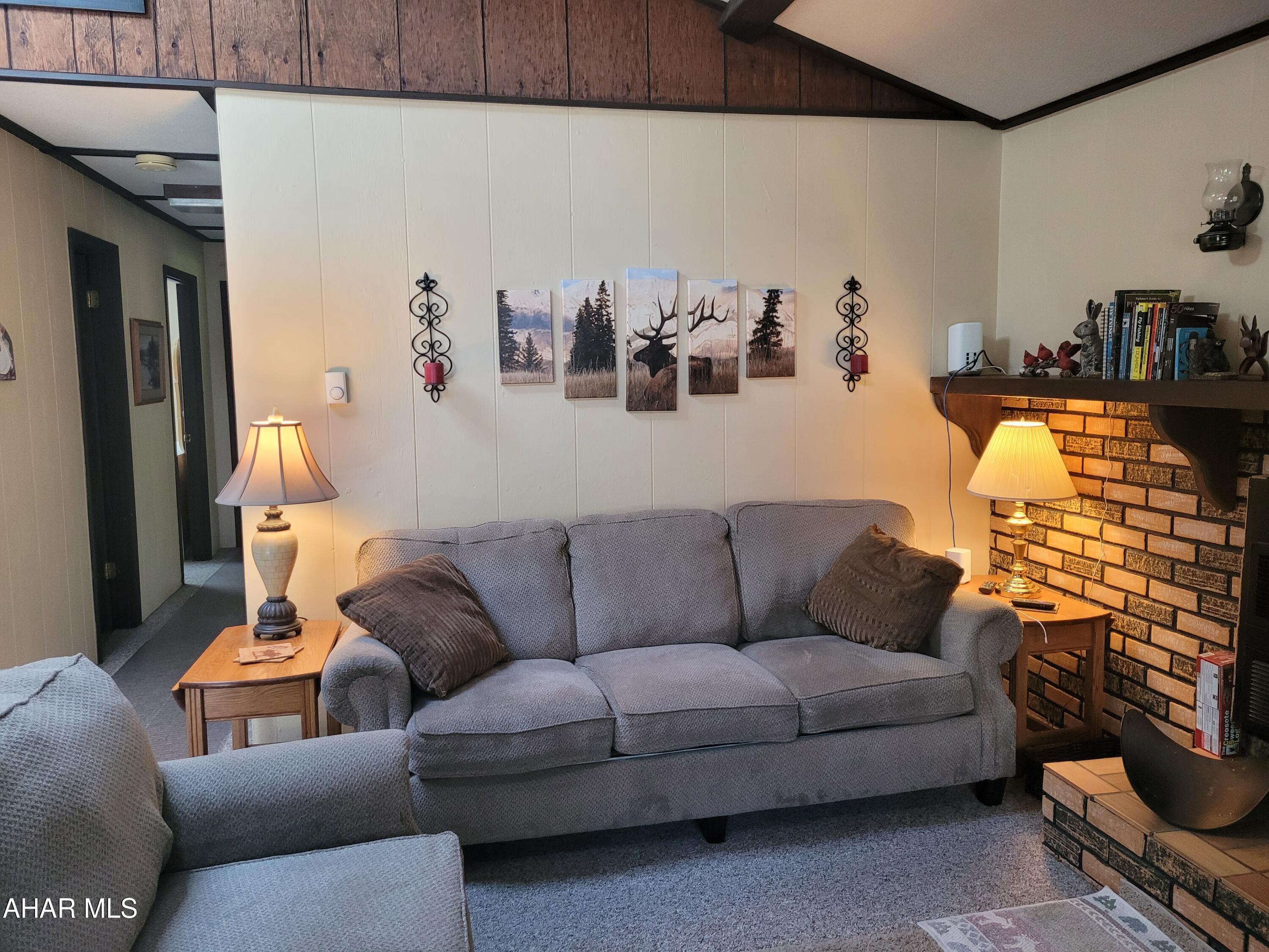 Glendale Yearound - Residential