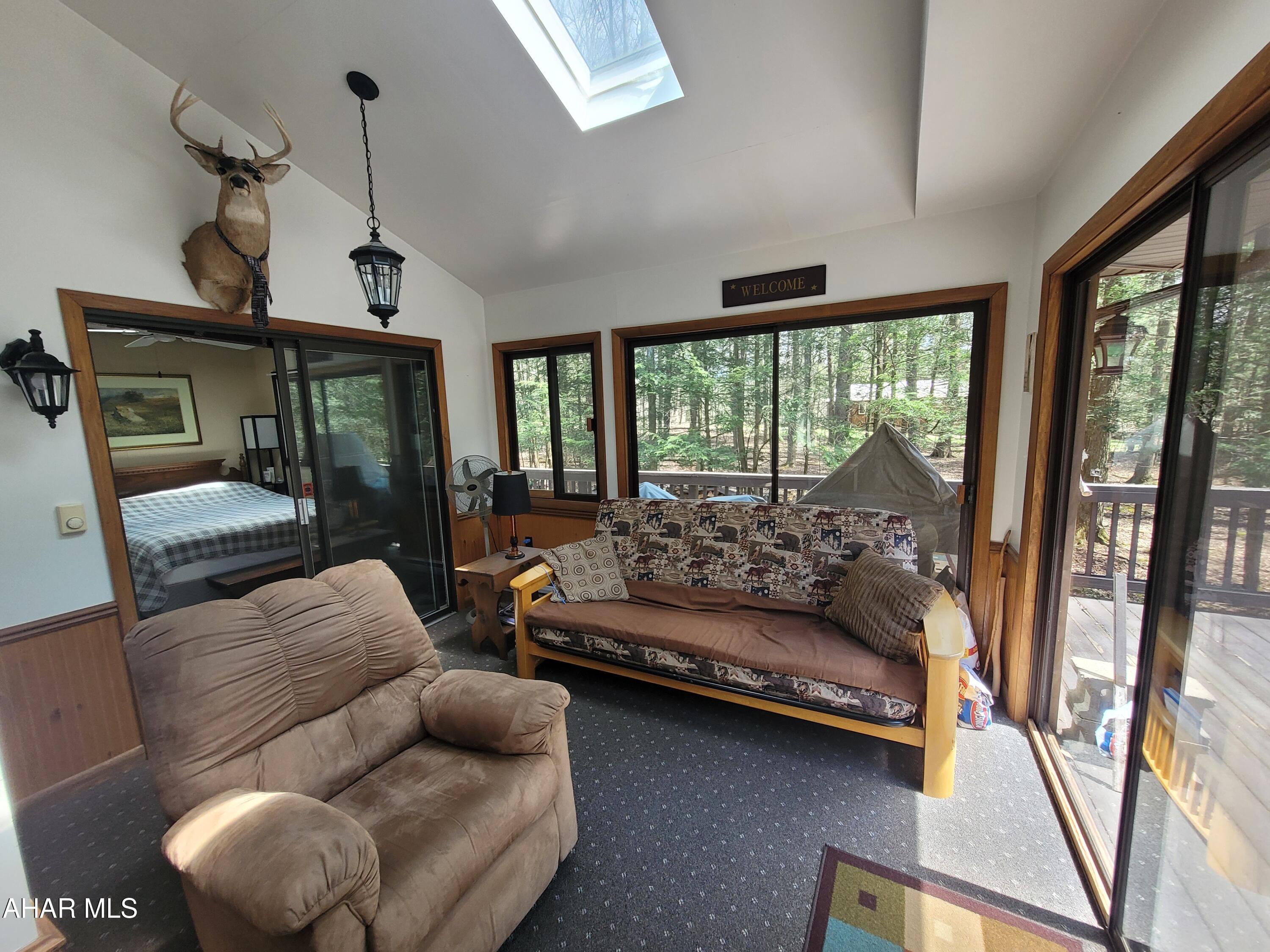 Glendale Yearound - Residential