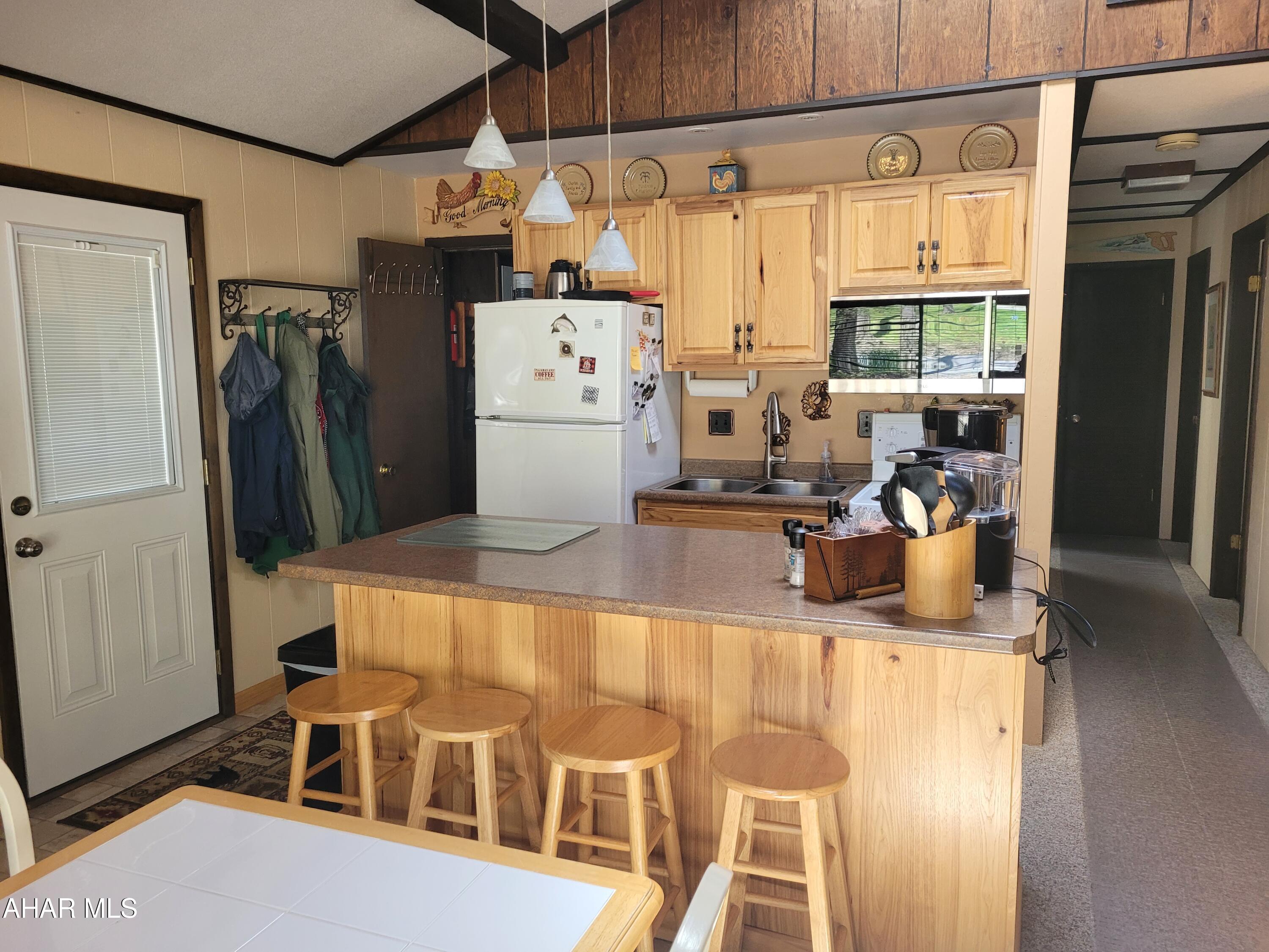 Glendale Yearound - Residential