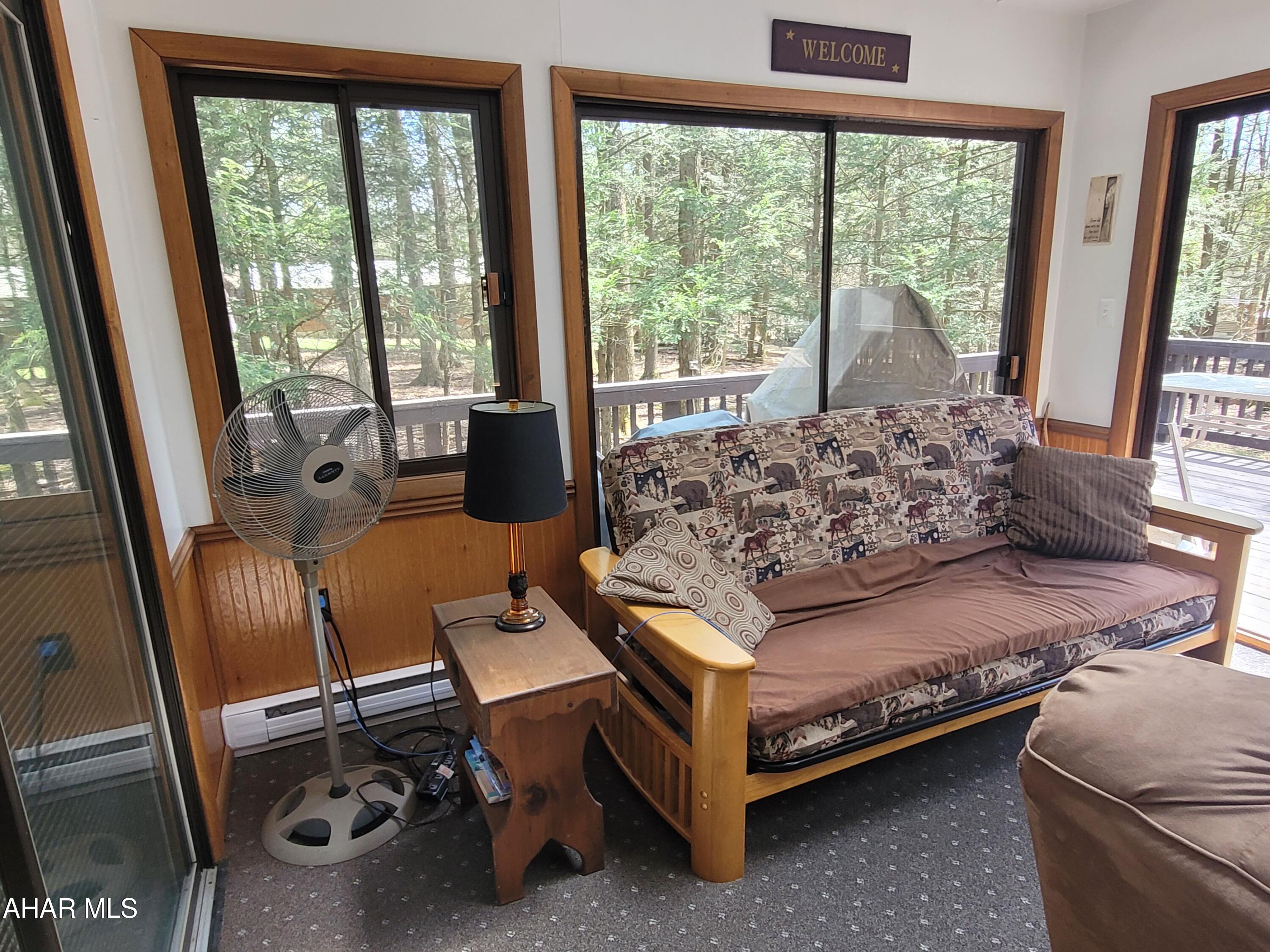 Glendale Yearound - Residential