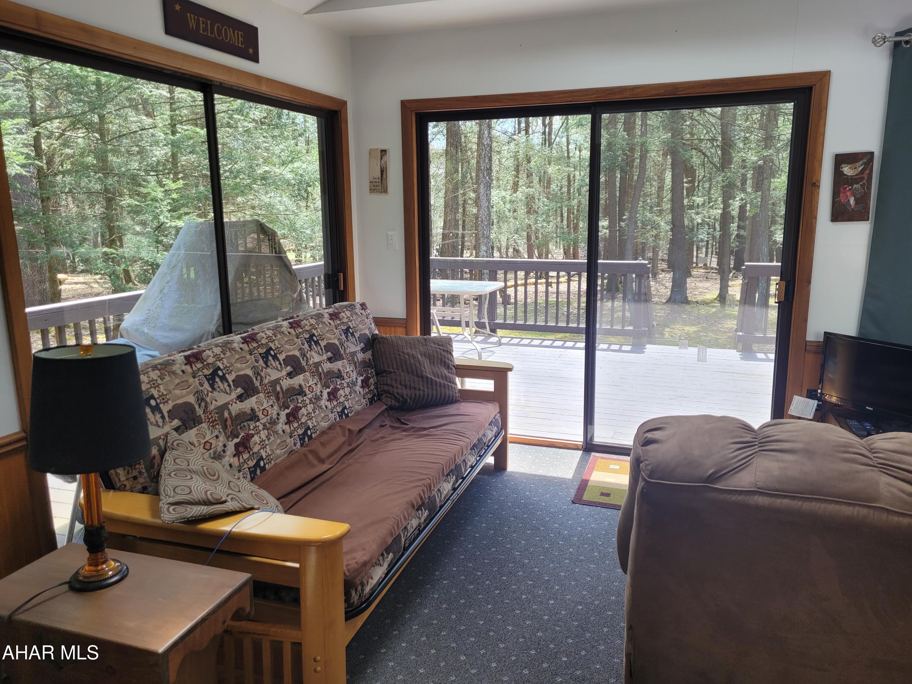 Glendale Yearound - Residential