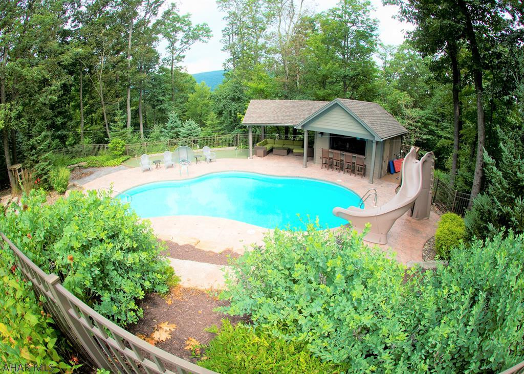 Castle Farm - Residential