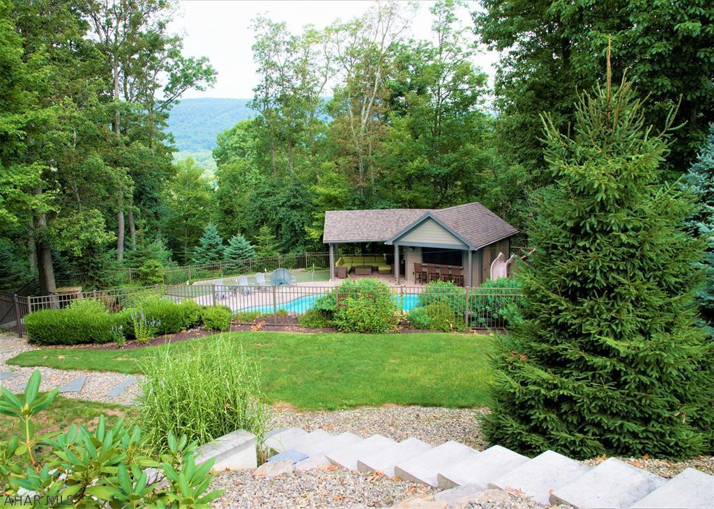 Castle Farm - Residential