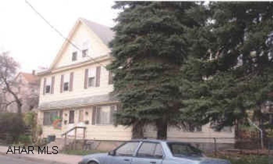 Double house, separate utilities.  Gross income $674 mo. Double house, separate utilities.  Gross income $674 mo.