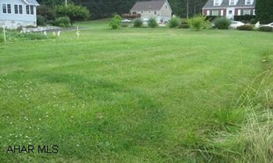 Nice level lot located on the outer edge of the Bedford Borough.  Zoned Residential.