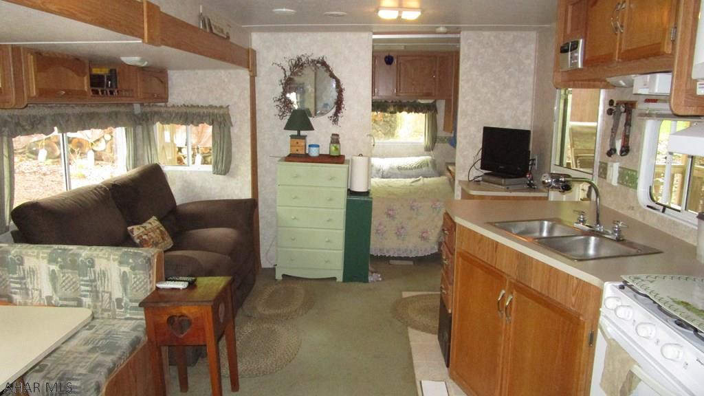 Glendale Yearound - Residential