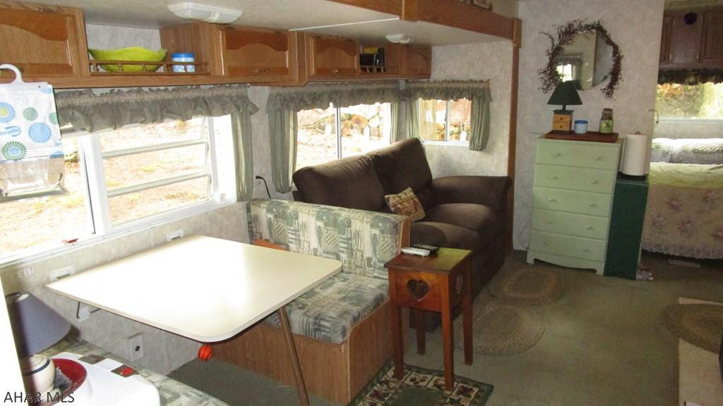 Glendale Yearound - Residential