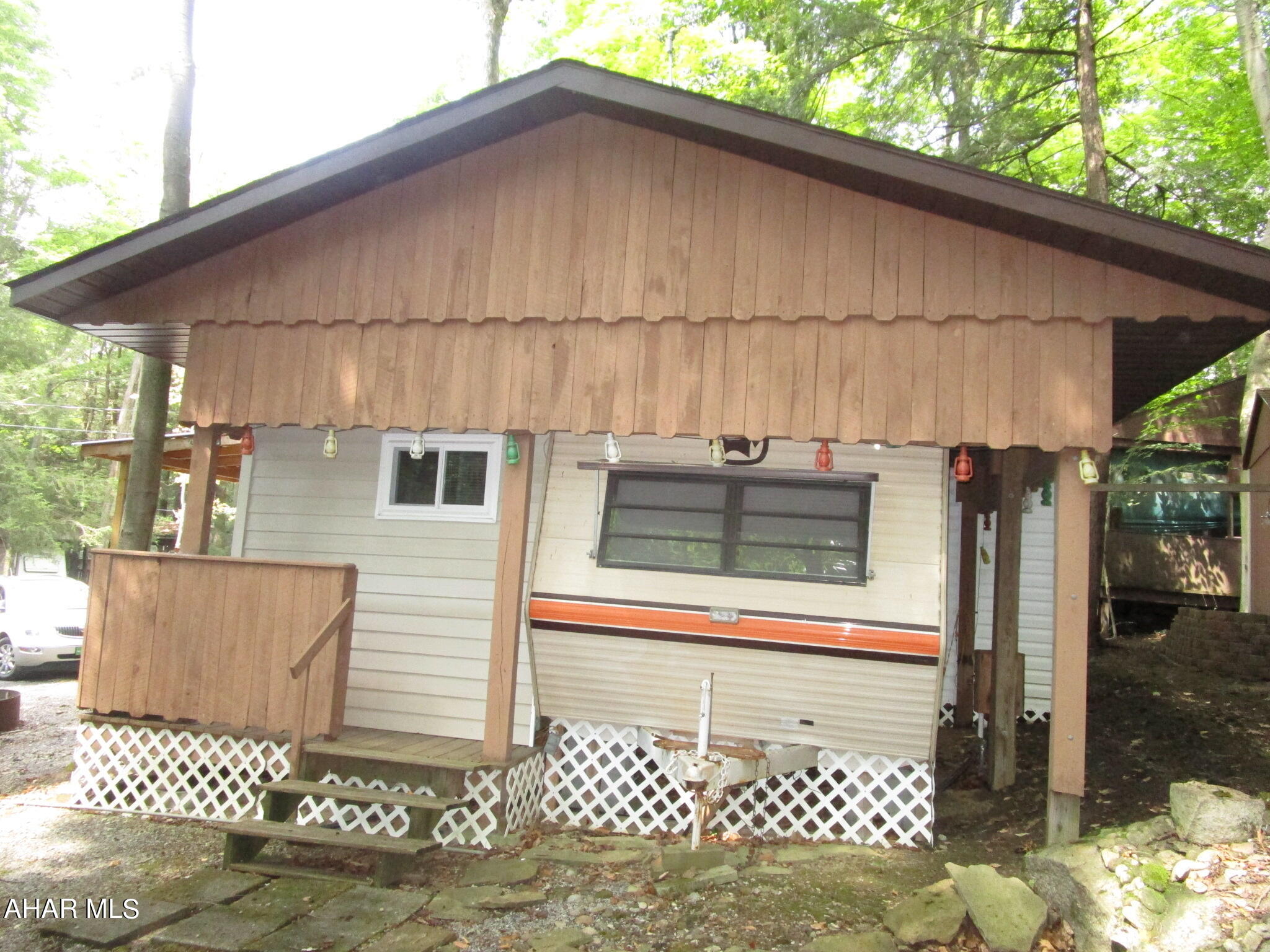 Glendale Yearound - Residential