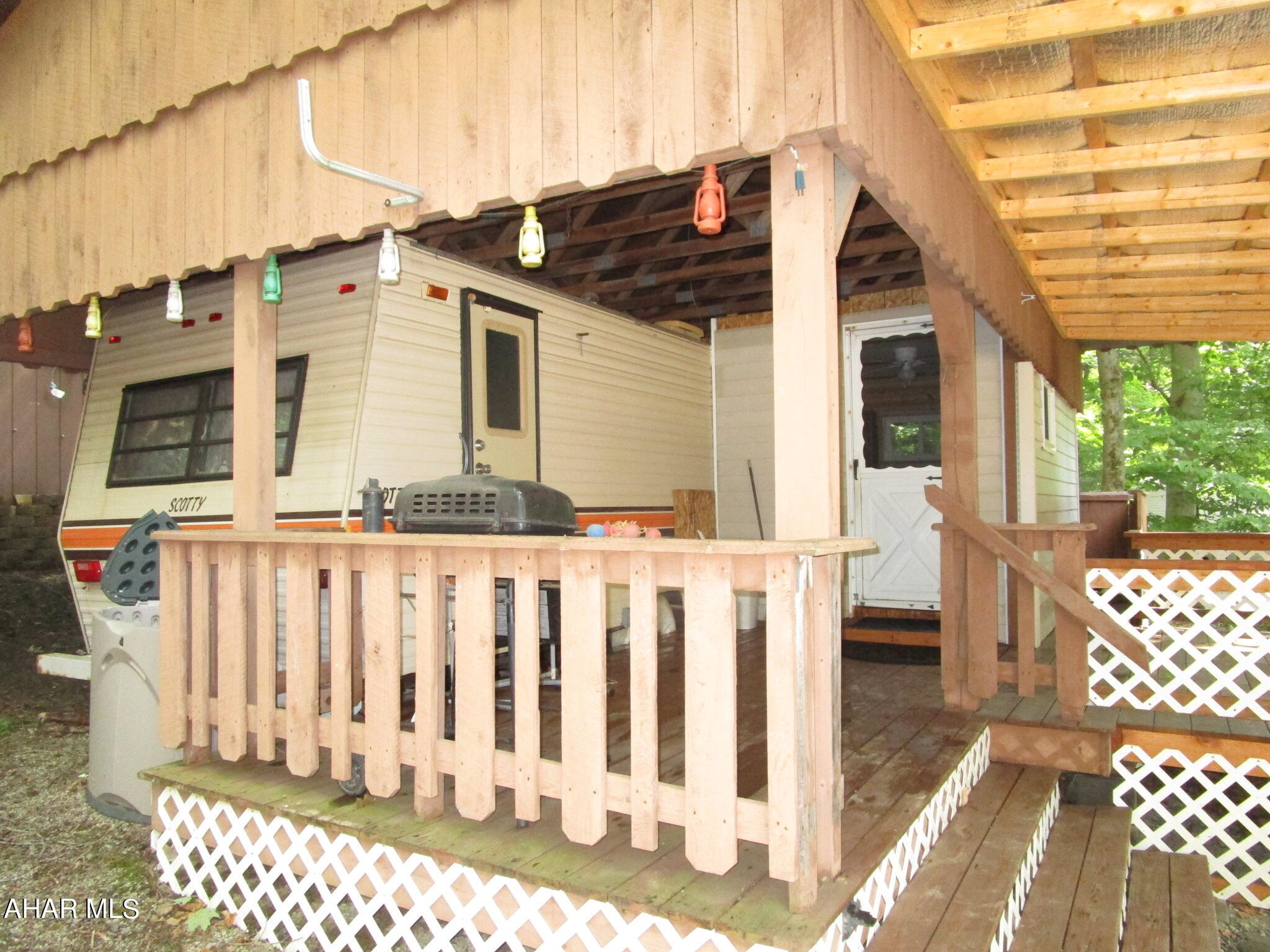 Glendale Yearound - Residential