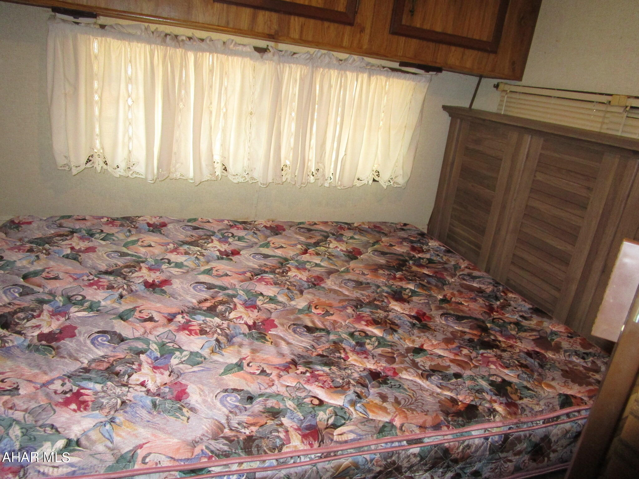 Glendale Yearound - Residential