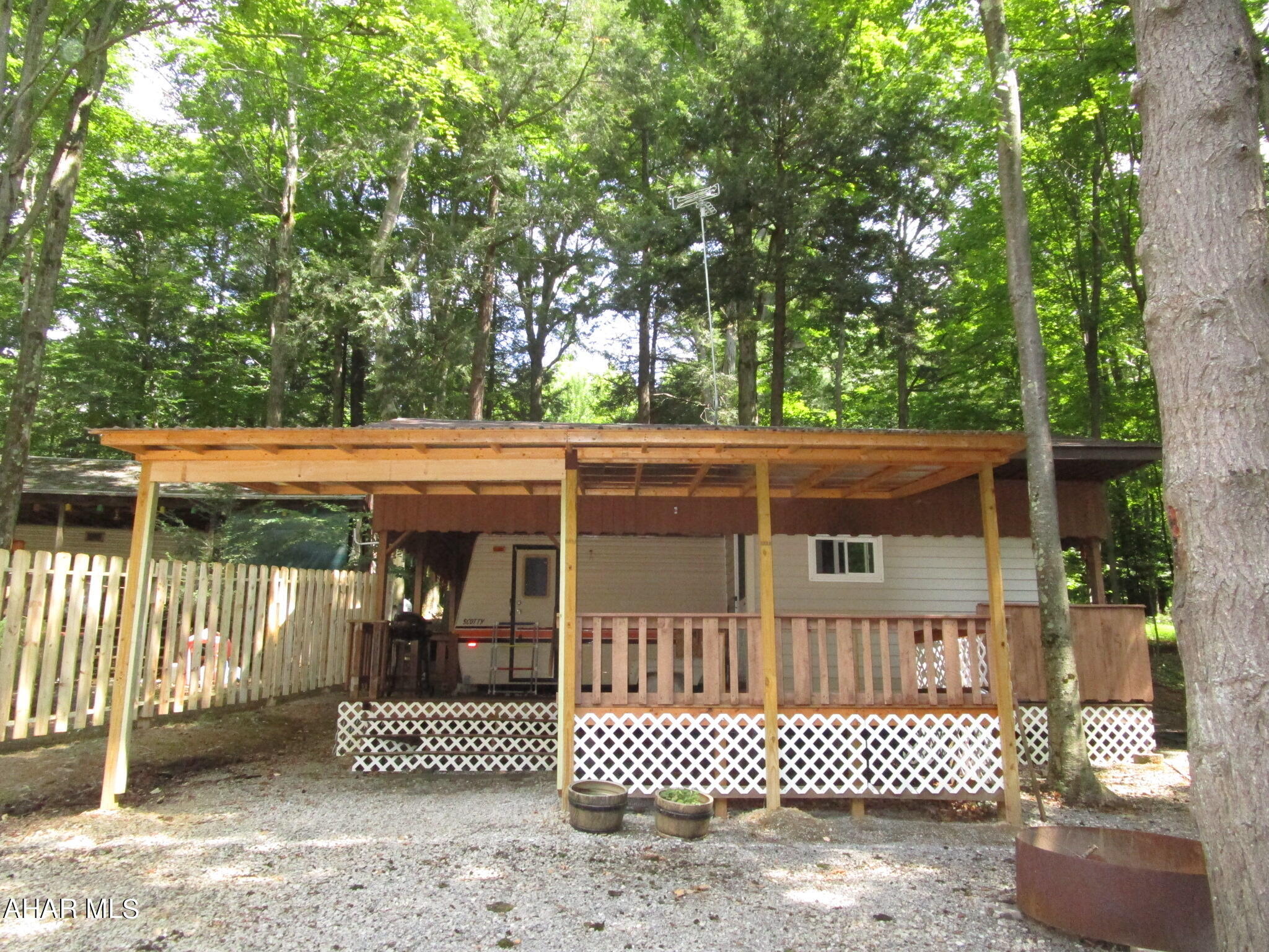 Glendale Yearound - Residential