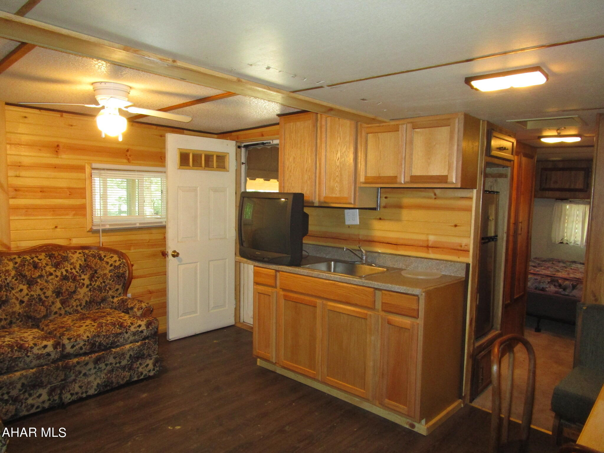 Glendale Yearound - Residential