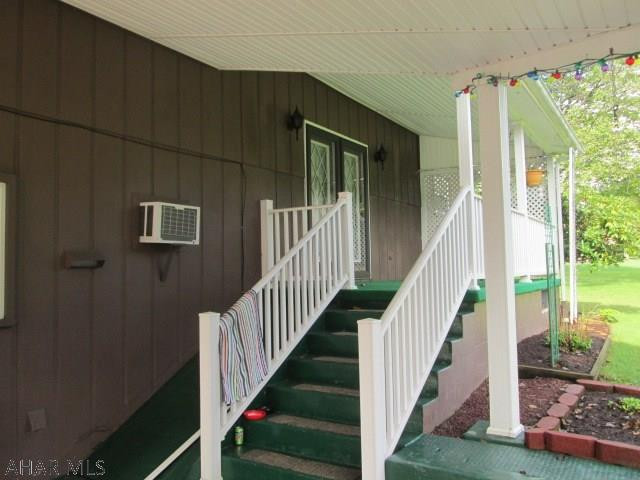 Foot of Ten - Residential