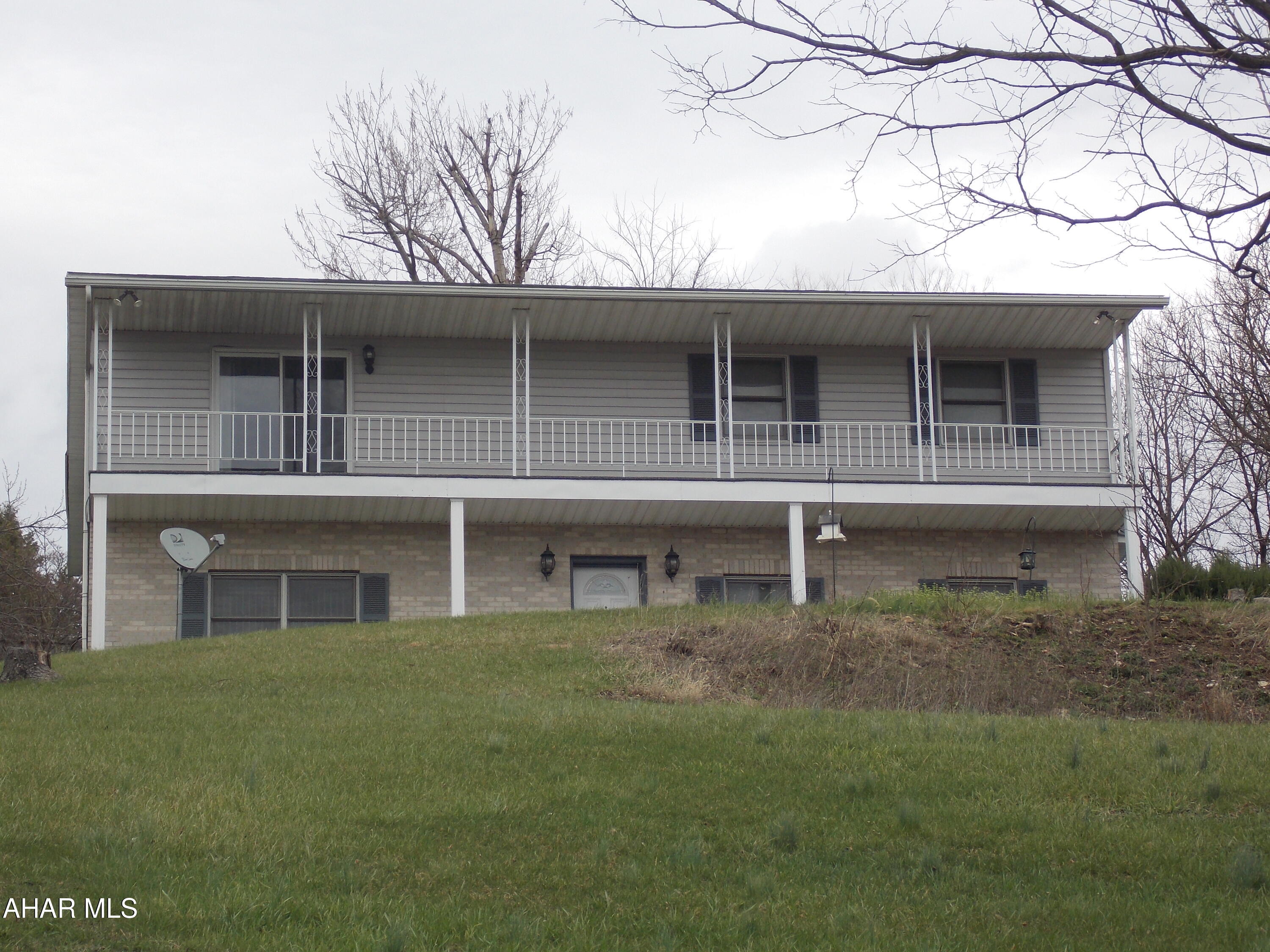 Rolling Hills - Residential