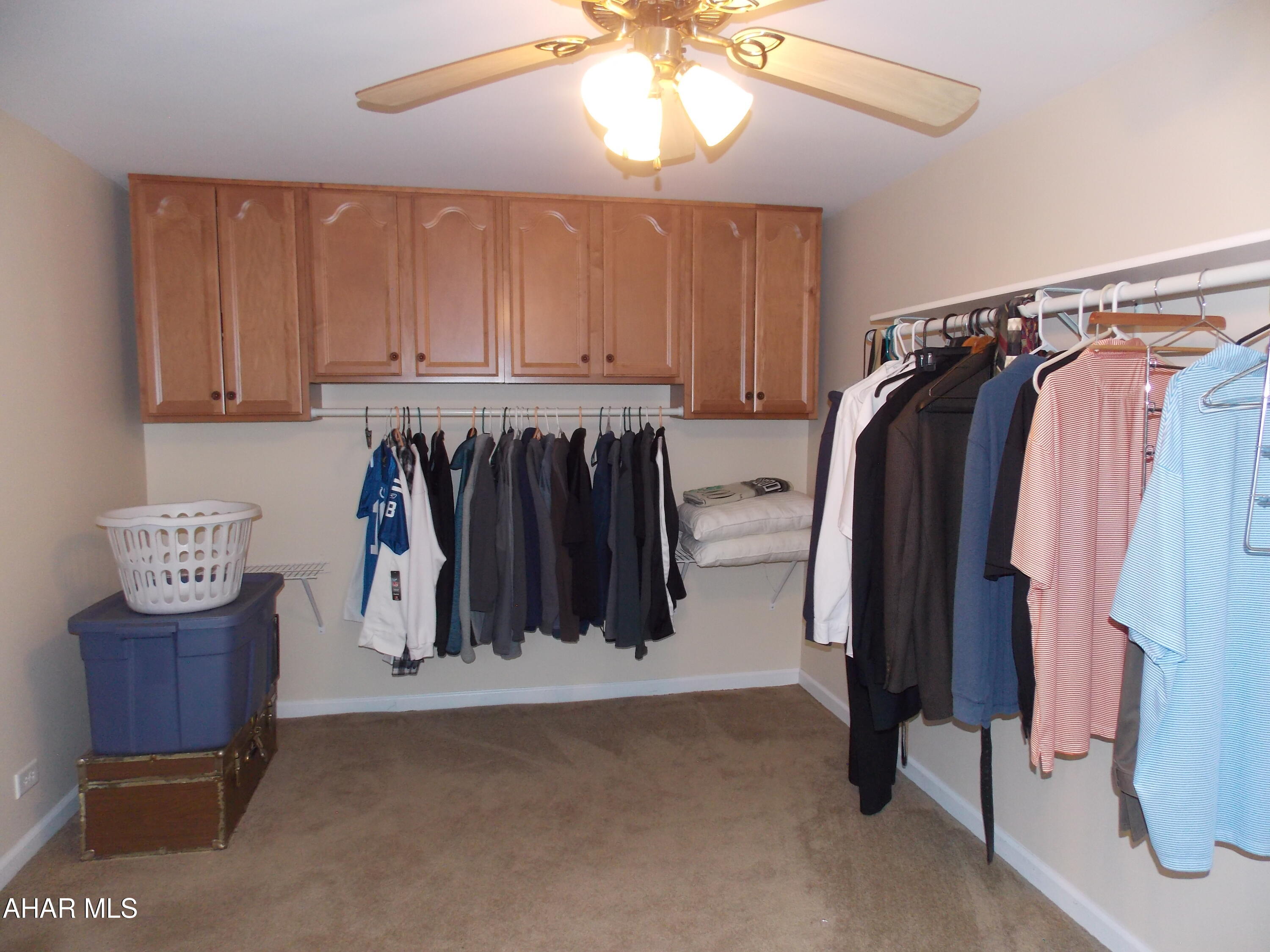 Rolling Hills - Residential