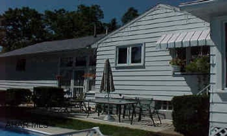 Very nice one story with seperate mother-in-law suite. In ground pool. Sale is contingent on seller's purchase of another property.