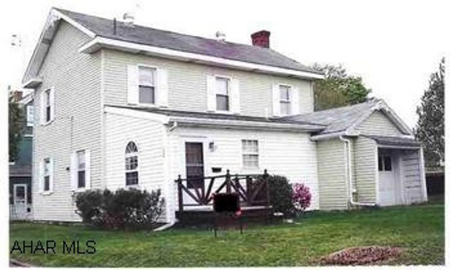 Beautiful 3 BR, 2 story home with attached 1 car garage on a corner lot! Gas fired fireplace in the Living room. New roof & carpet. Call Molly @ 935-7850 Beautiful 3 BR, 2 story home with attached 1 car garage on a corner lot! Gas fired fireplace in the Living room. New roof & carpet. Call Molly @ 935-7850