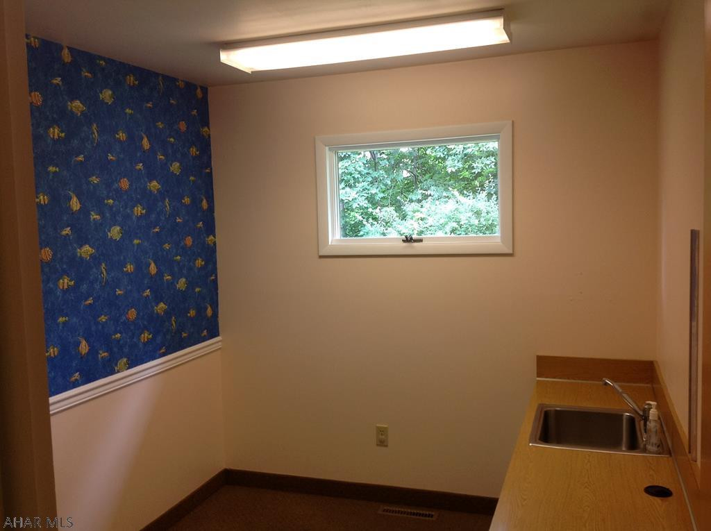 Unknown - Commercial Sale