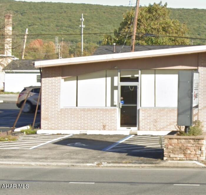 None - Commercial Lease