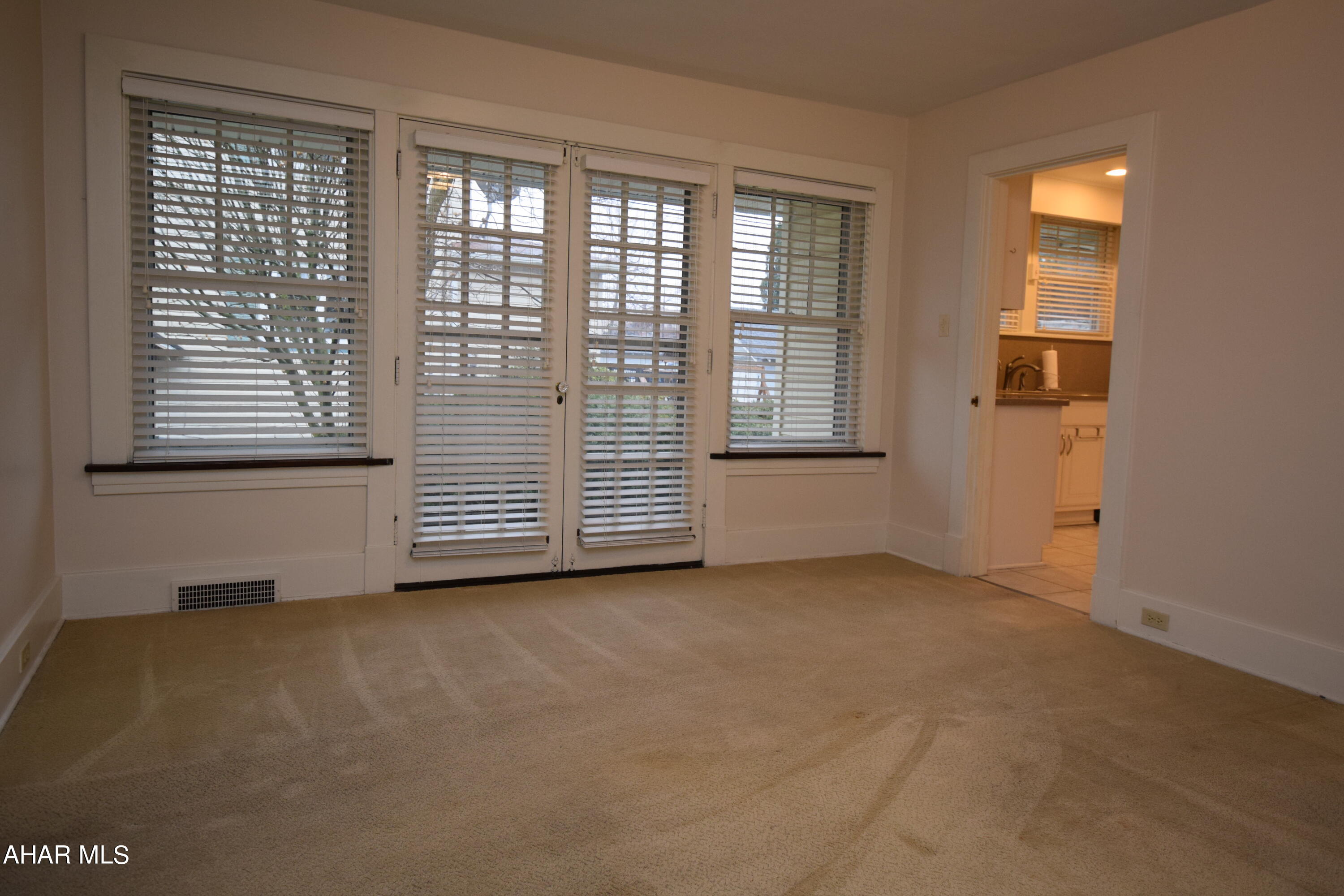 Llyswen - Residential