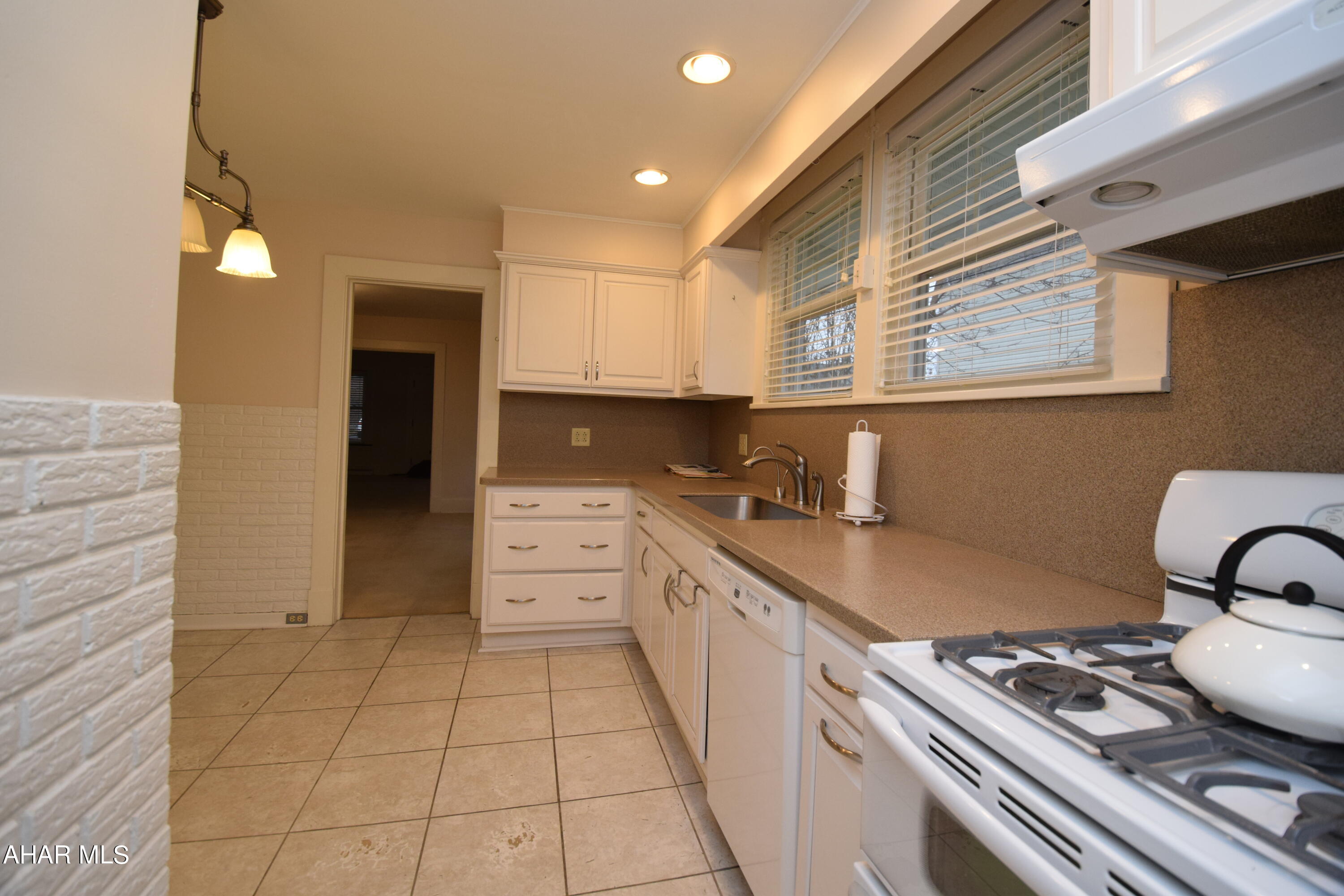 Llyswen - Residential