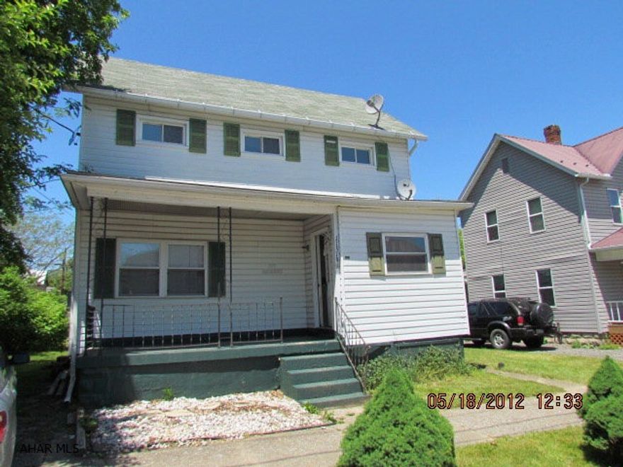 Mt. Union area-hamndy man special, offers large workshop with garage door, 2BR, 1BA, won't last long at this price!