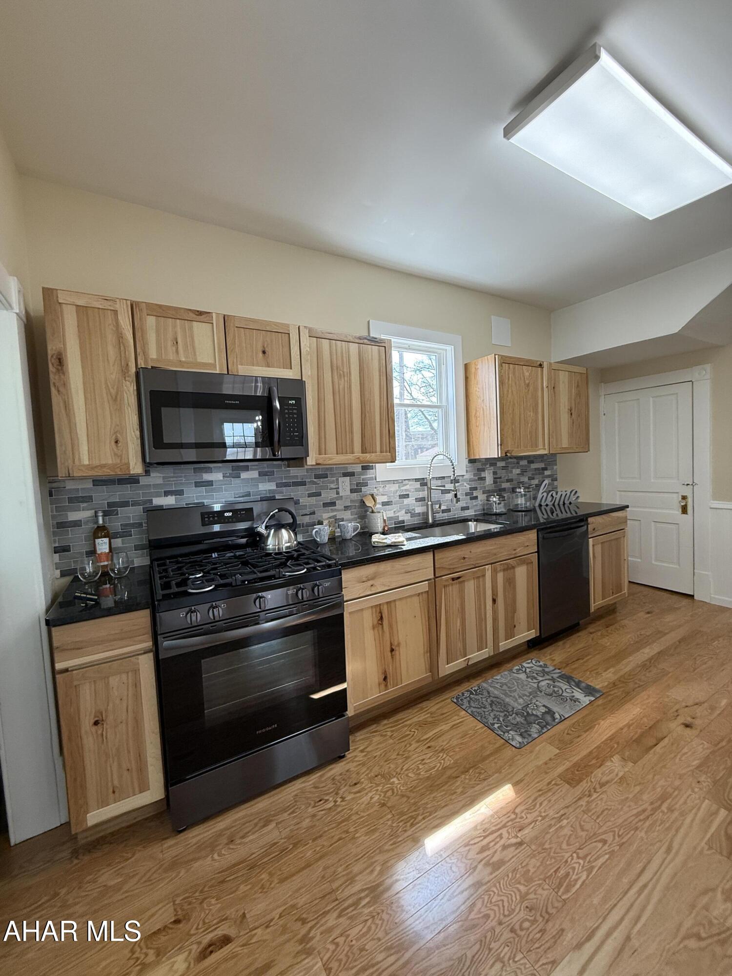 Lakemont - Residential