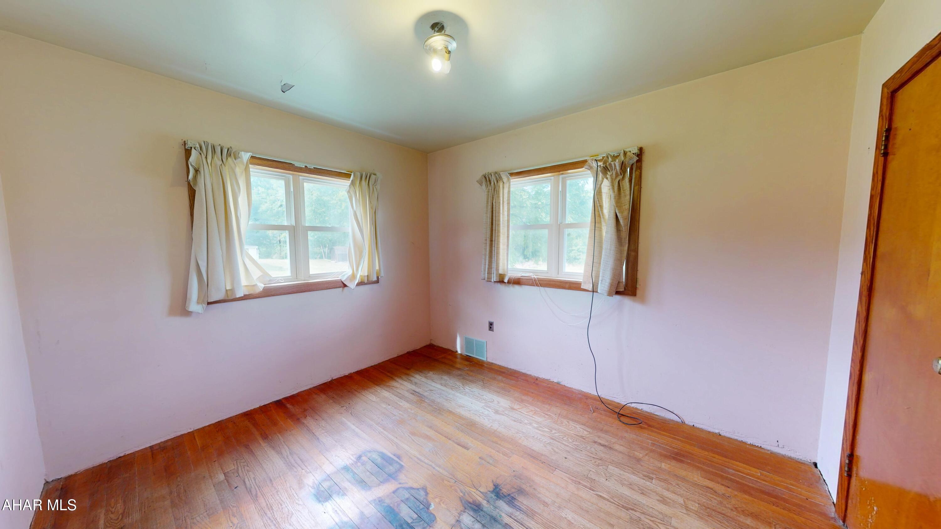 Juniata Gap - Residential