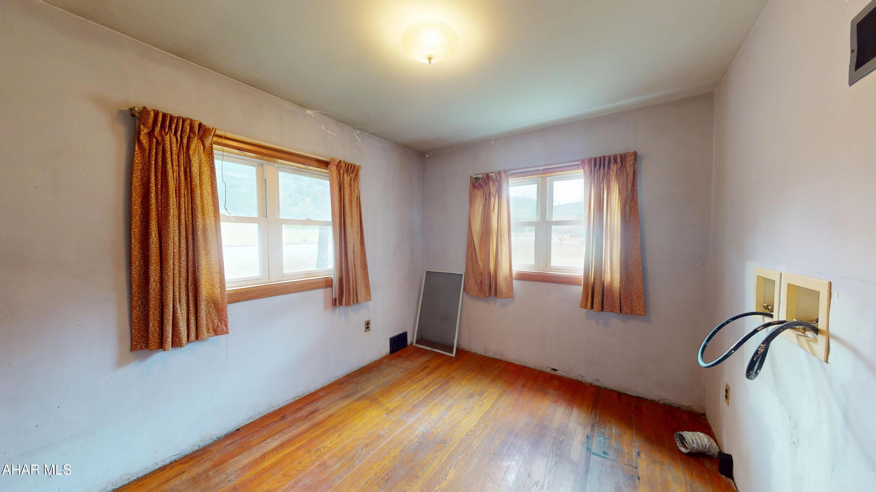 Juniata Gap - Residential