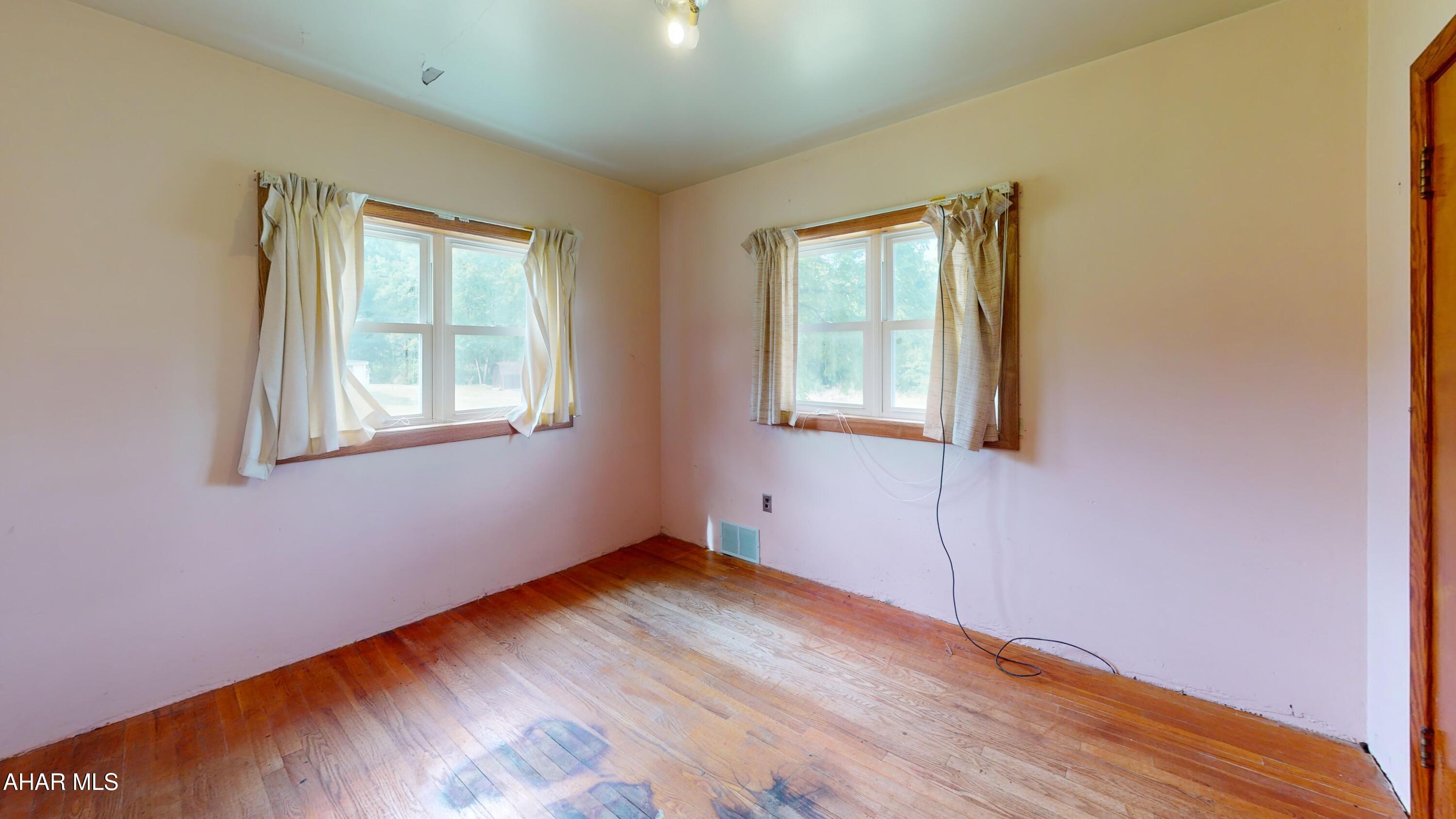 Juniata Gap - Residential