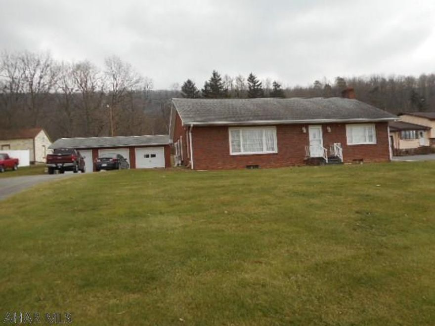 This well built one story brick home with 3 Bedroom 1 Bath is on 1.03 acre lot with a large 3 bay brick detached garage. The basement is partially finished with two large display cases