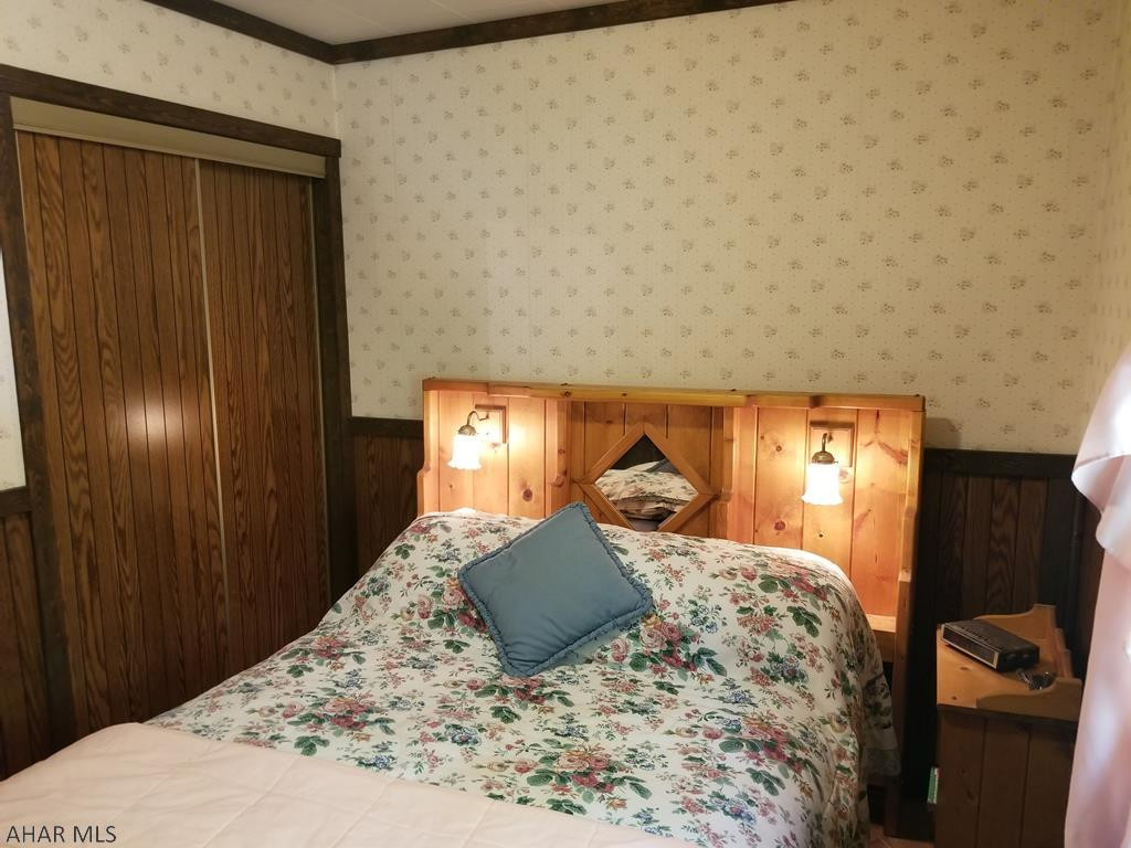 Glendale Yearound - Residential