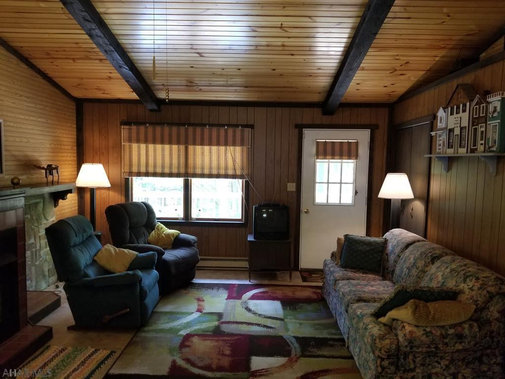 Glendale Yearound - Residential