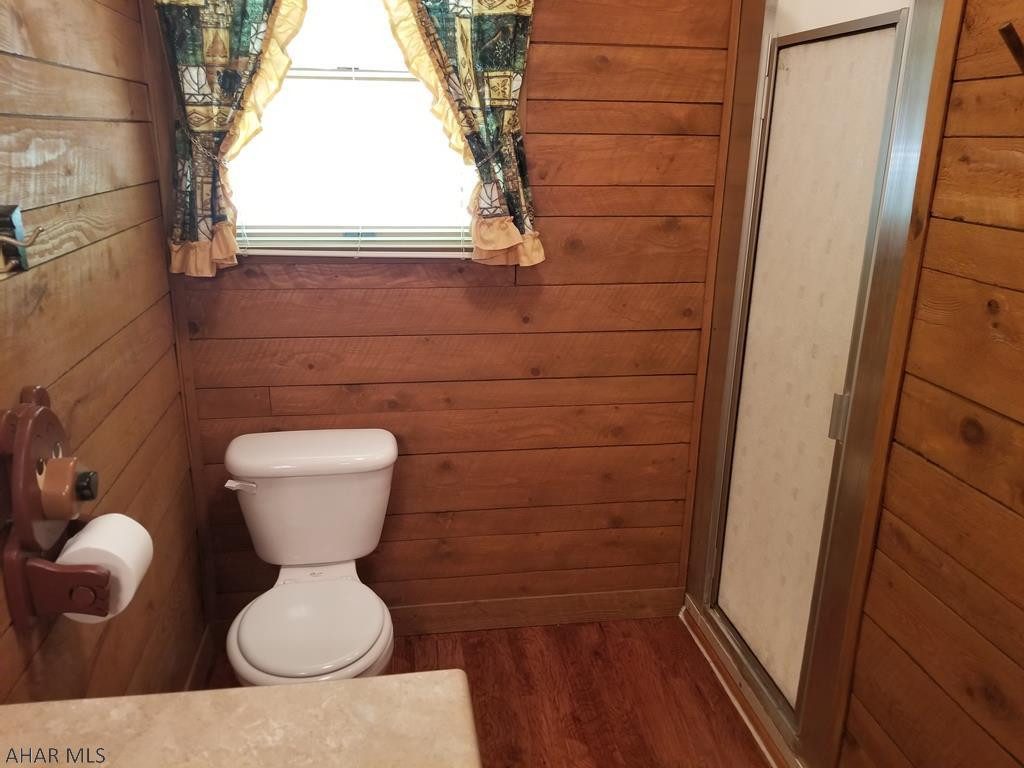 Glendale Yearound - Residential