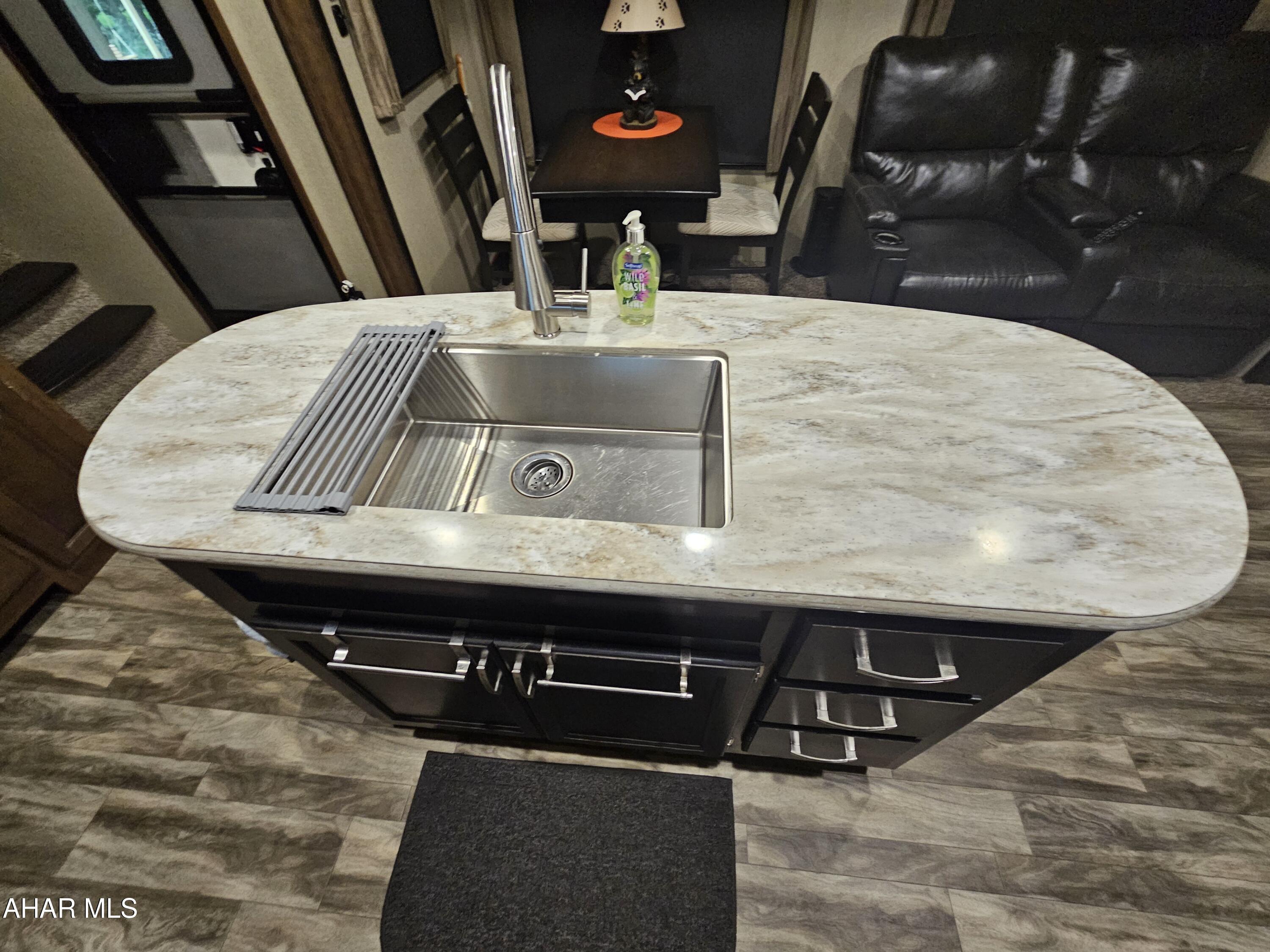 Glendale Yearound - Residential