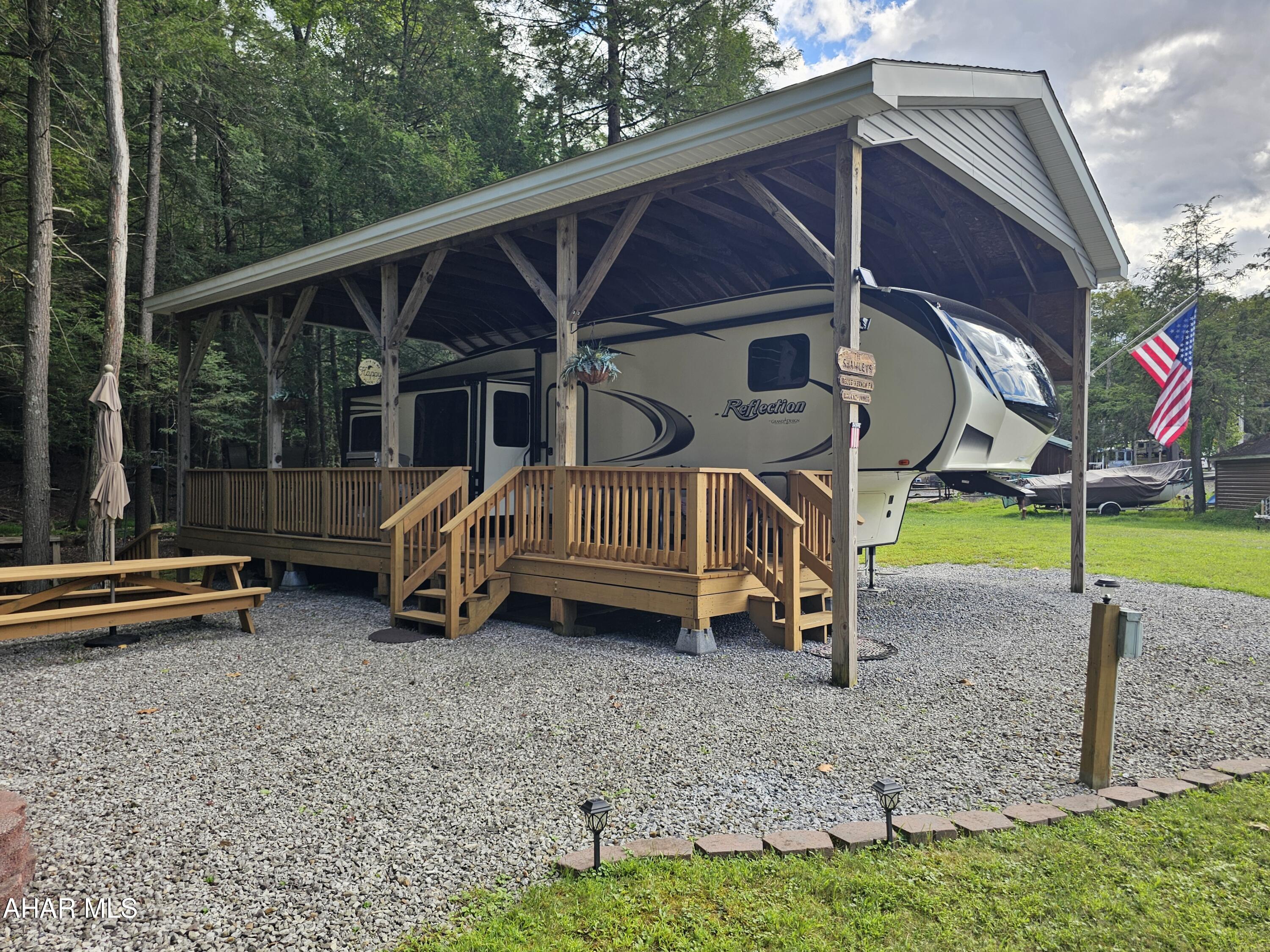 Glendale Yearound - Residential