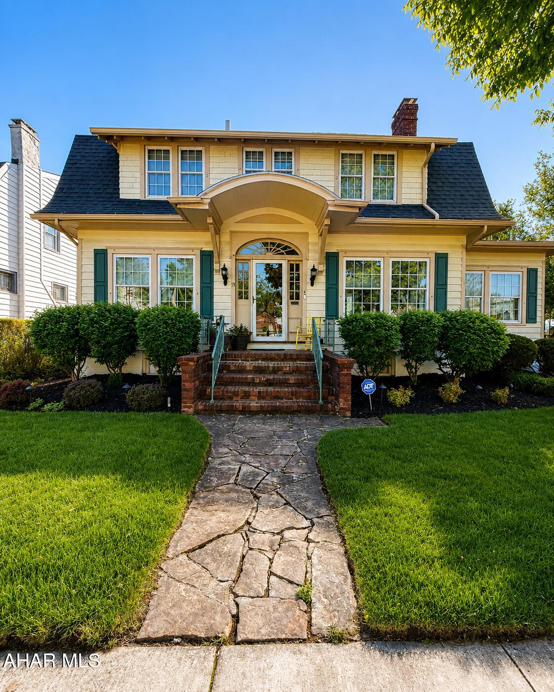 Mansion Park - Residential