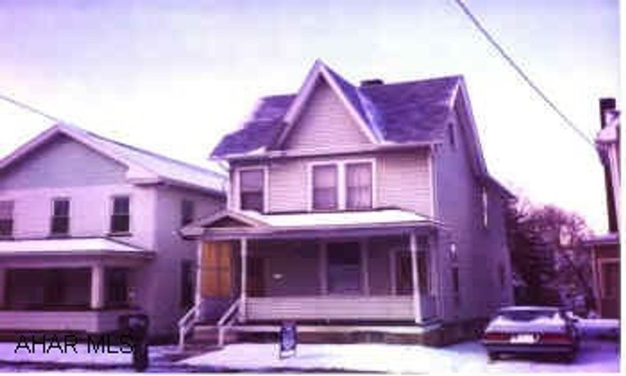 Totally occupied 2-unit;owner has no problems keeping occupied.1st floor unit has "almost new" appliances.Off street parking.