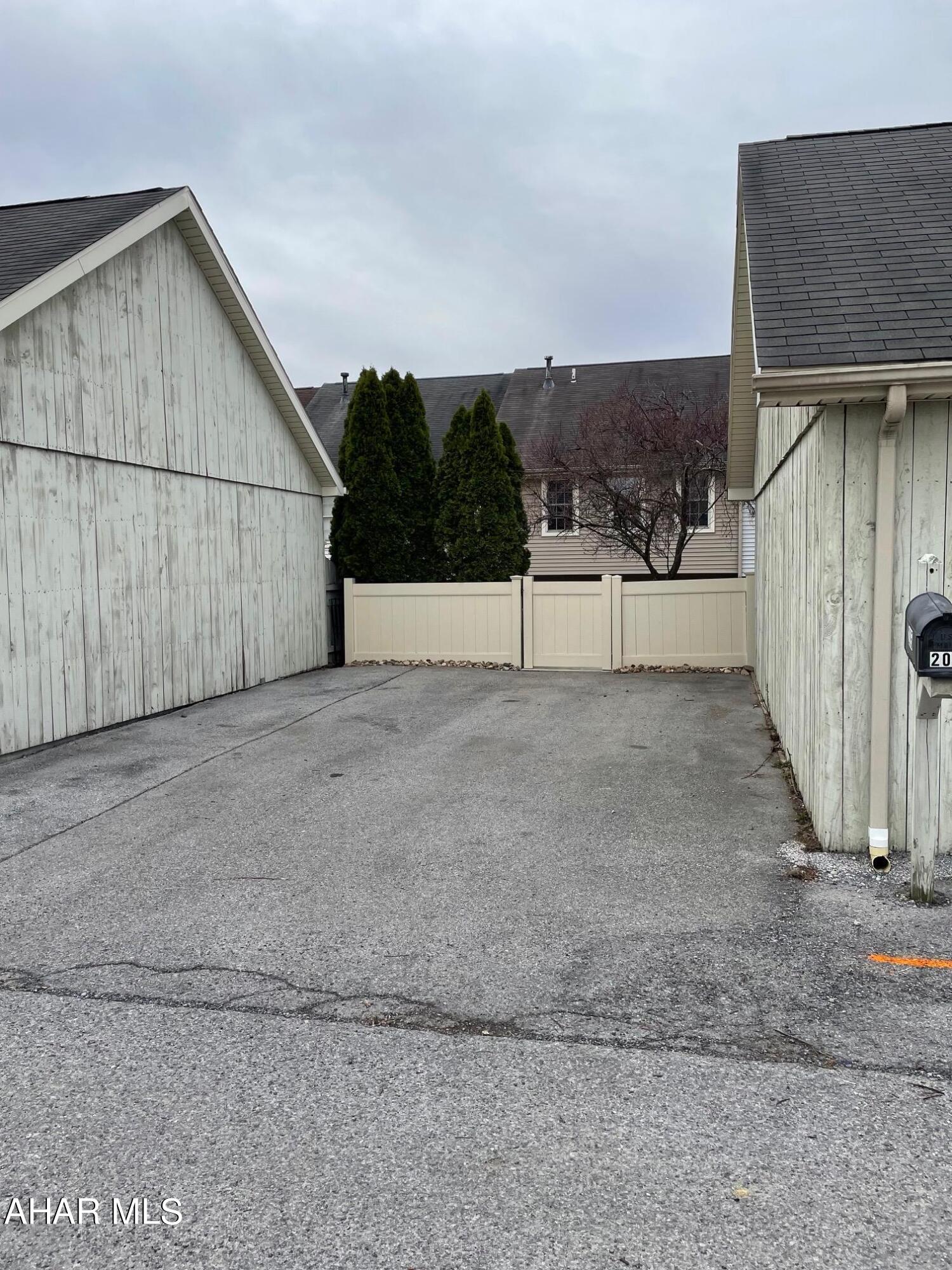 Holiday Hills - Residential