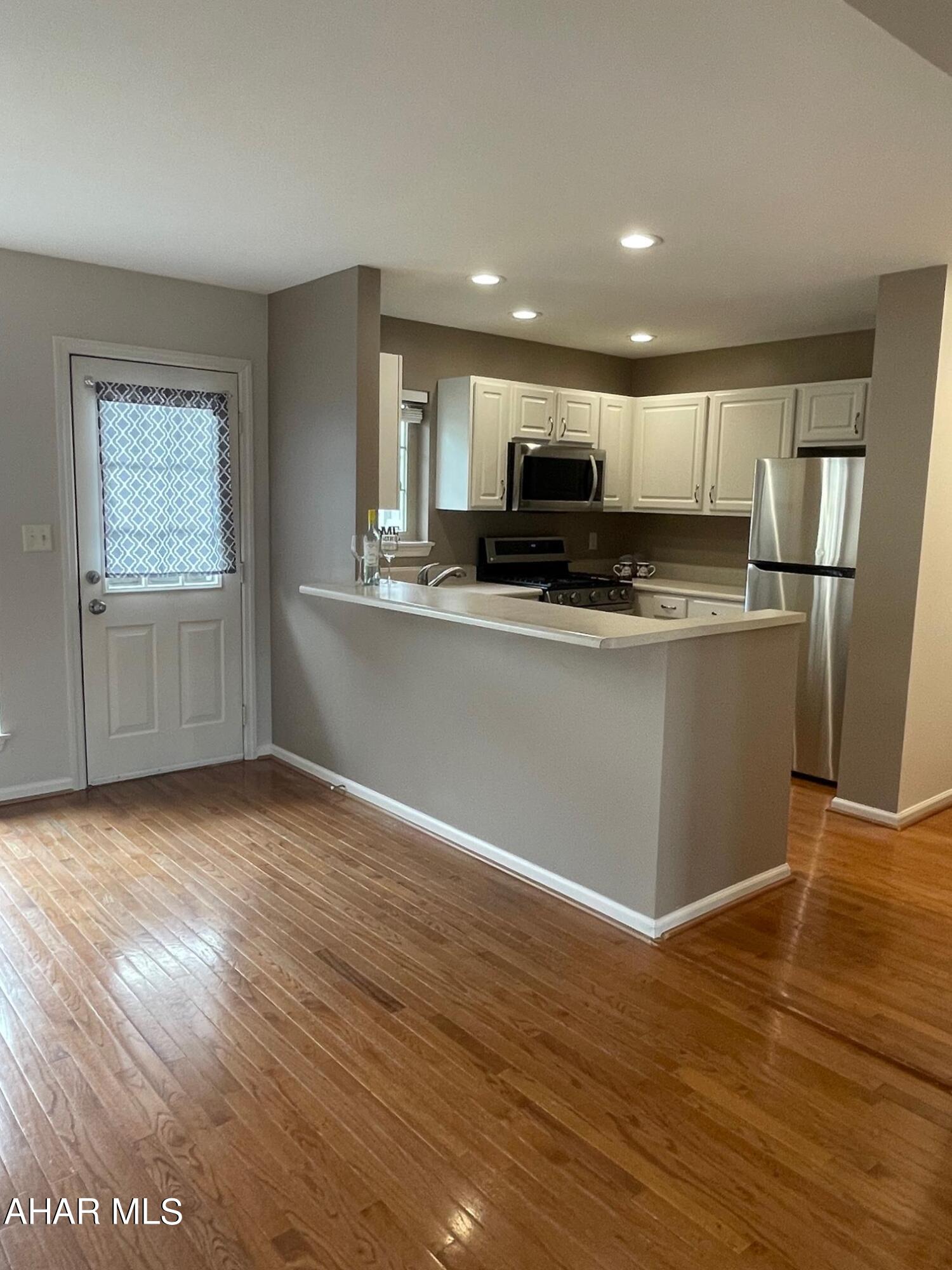 Holiday Hills - Residential