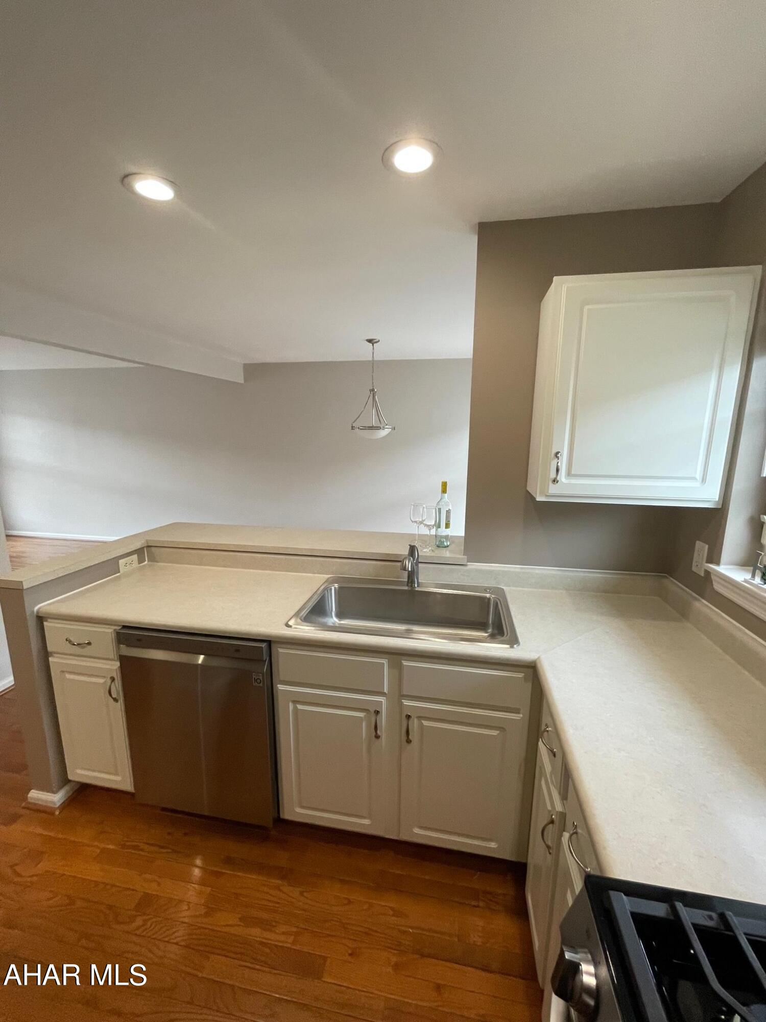 Holiday Hills - Residential