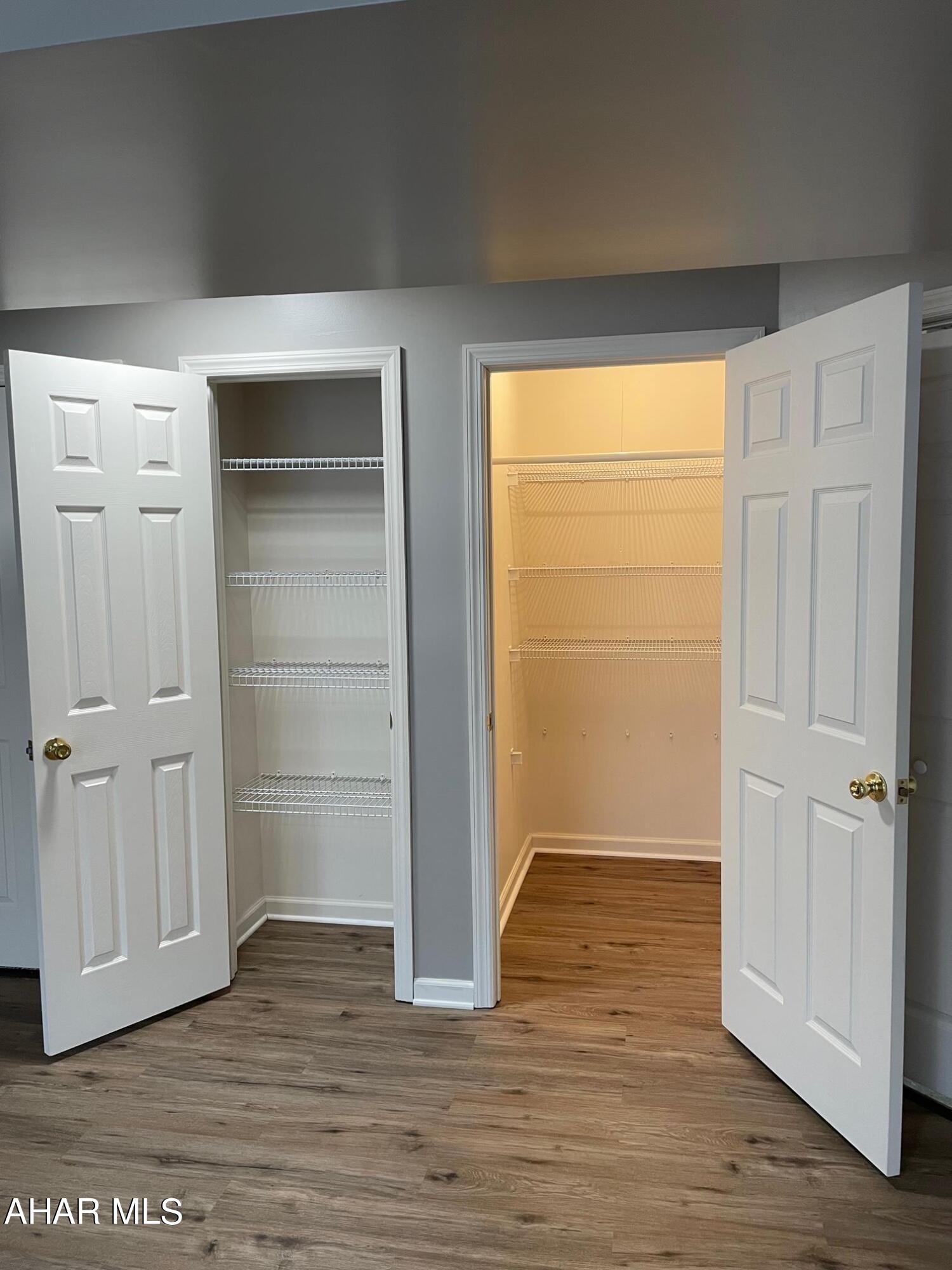 Holiday Hills - Residential