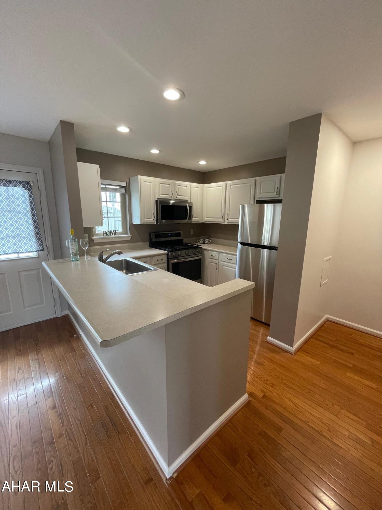 Holiday Hills - Residential